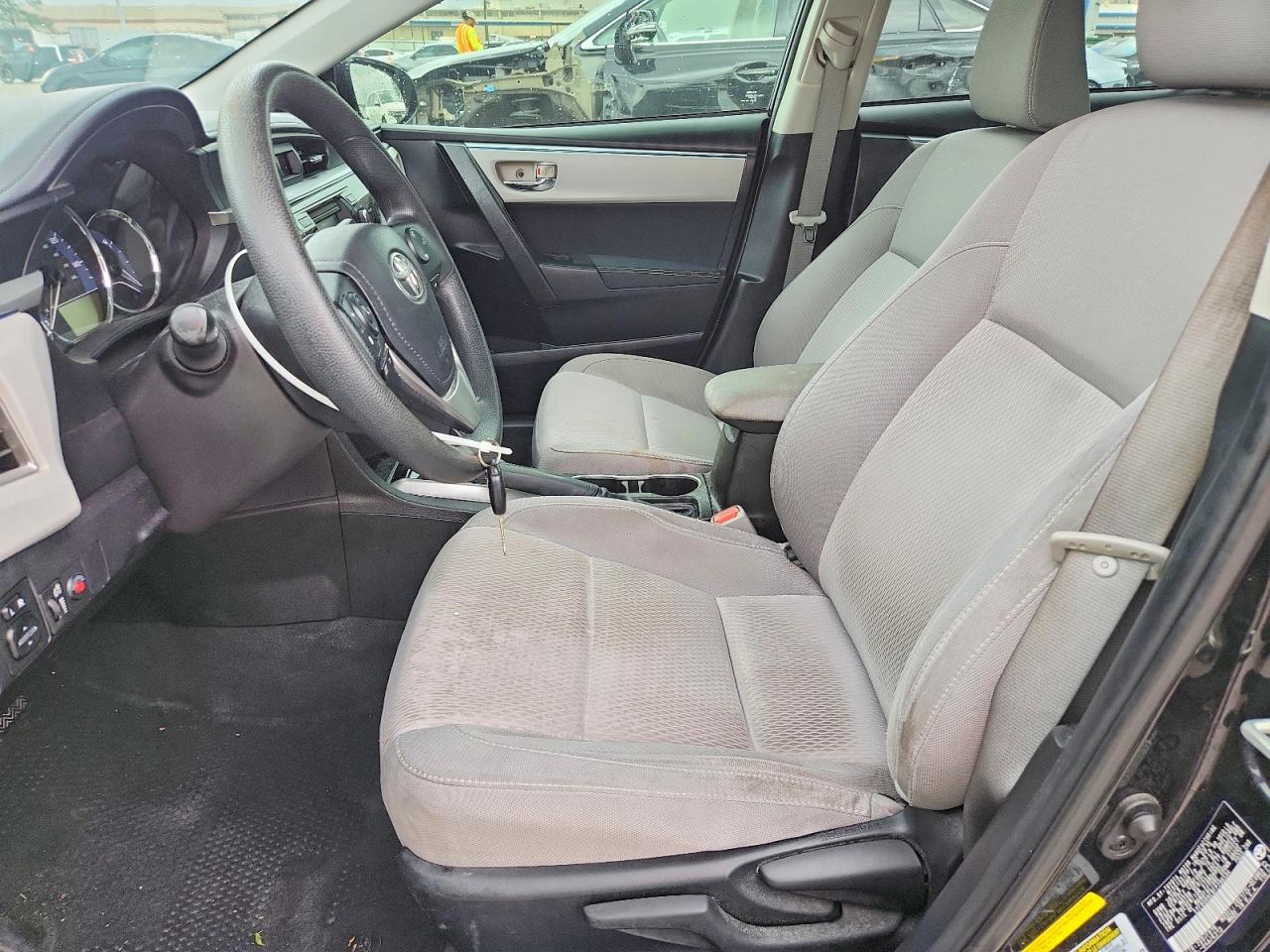 2015 Toyota Corolla Le Black vin: 5YFBURHE8FP296594