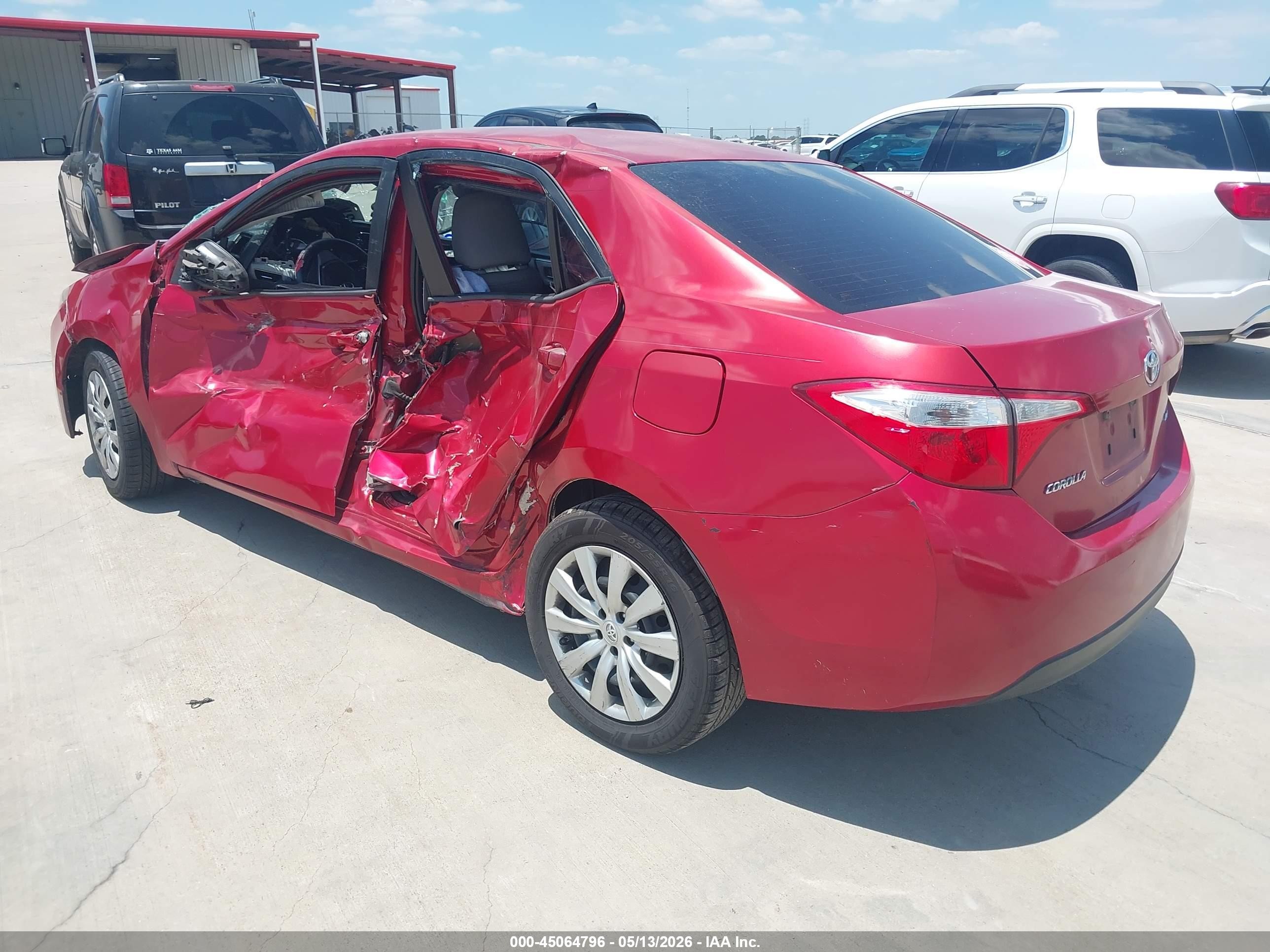 2015 Toyota Corolla Le Red vin: 5YFBURHE8FP300126