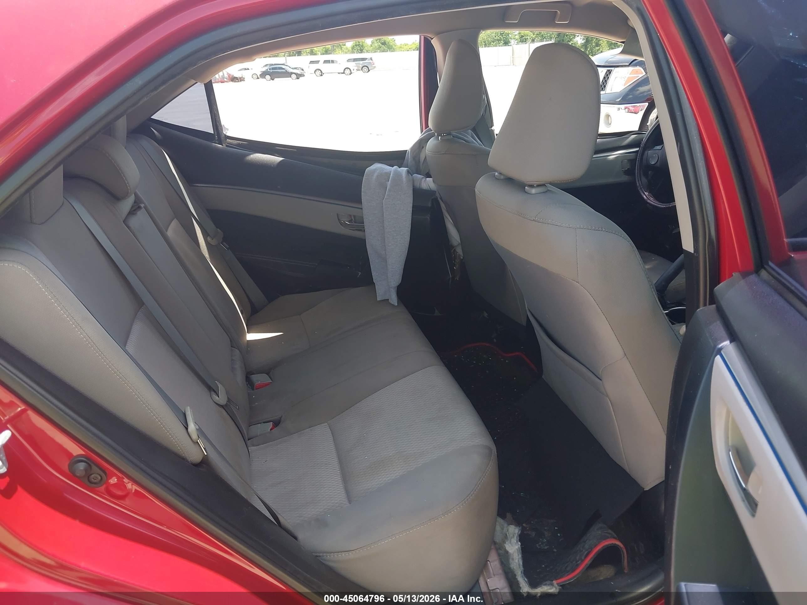 2015 Toyota Corolla Le Red vin: 5YFBURHE8FP300126
