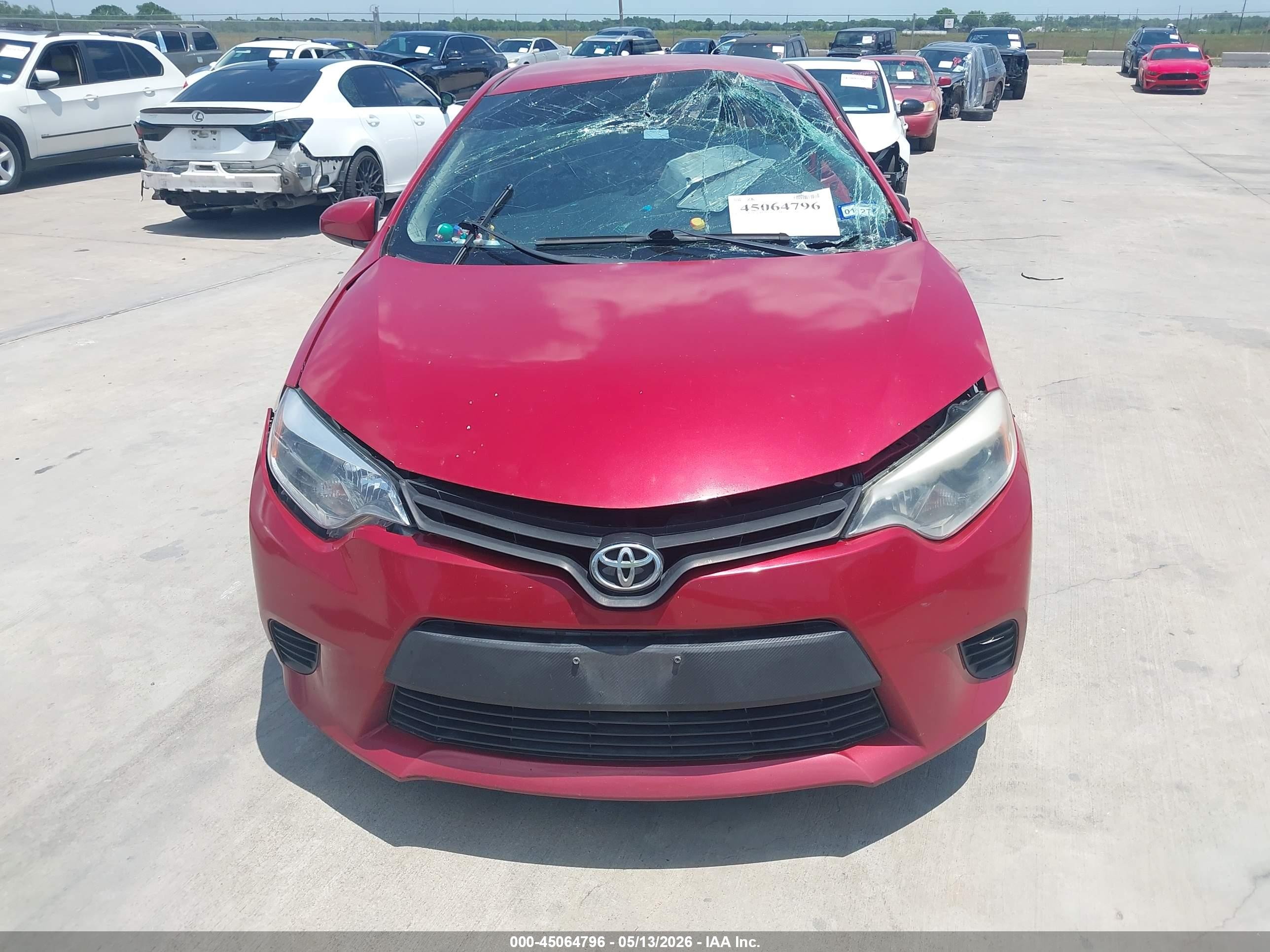 2015 Toyota Corolla Le Red vin: 5YFBURHE8FP300126