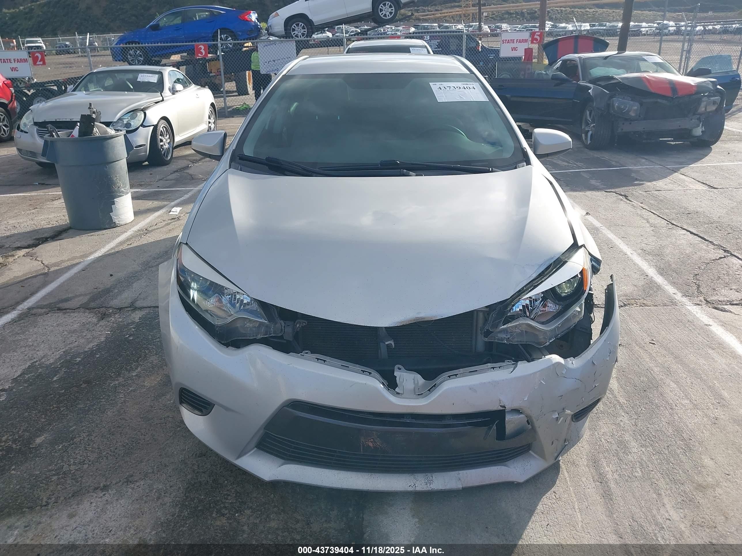 2015 Toyota Corolla Le Silver vin: 5YFBURHE8FP301728