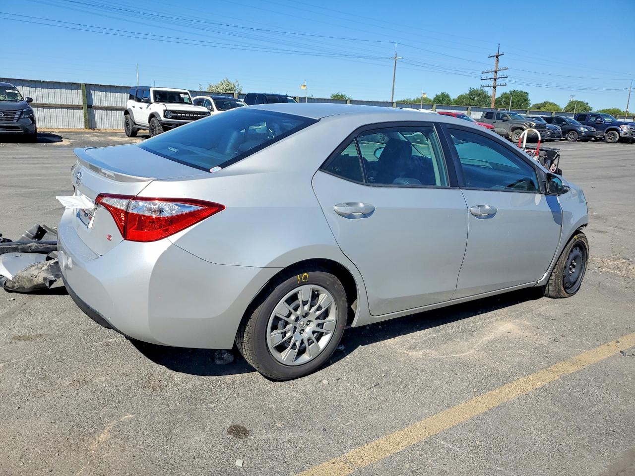 2015 Toyota Corolla S Silver vin: 5YFBURHE8FP315399
