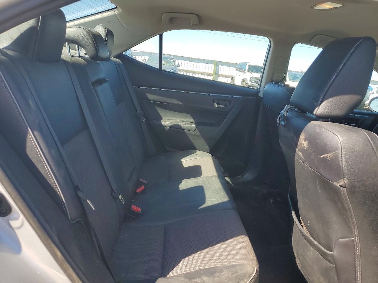 2015 Toyota Corolla S Silver vin: 5YFBURHE8FP315399