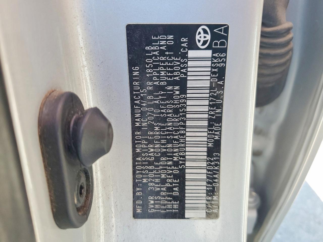 2015 Toyota Corolla S Silver vin: 5YFBURHE8FP315399