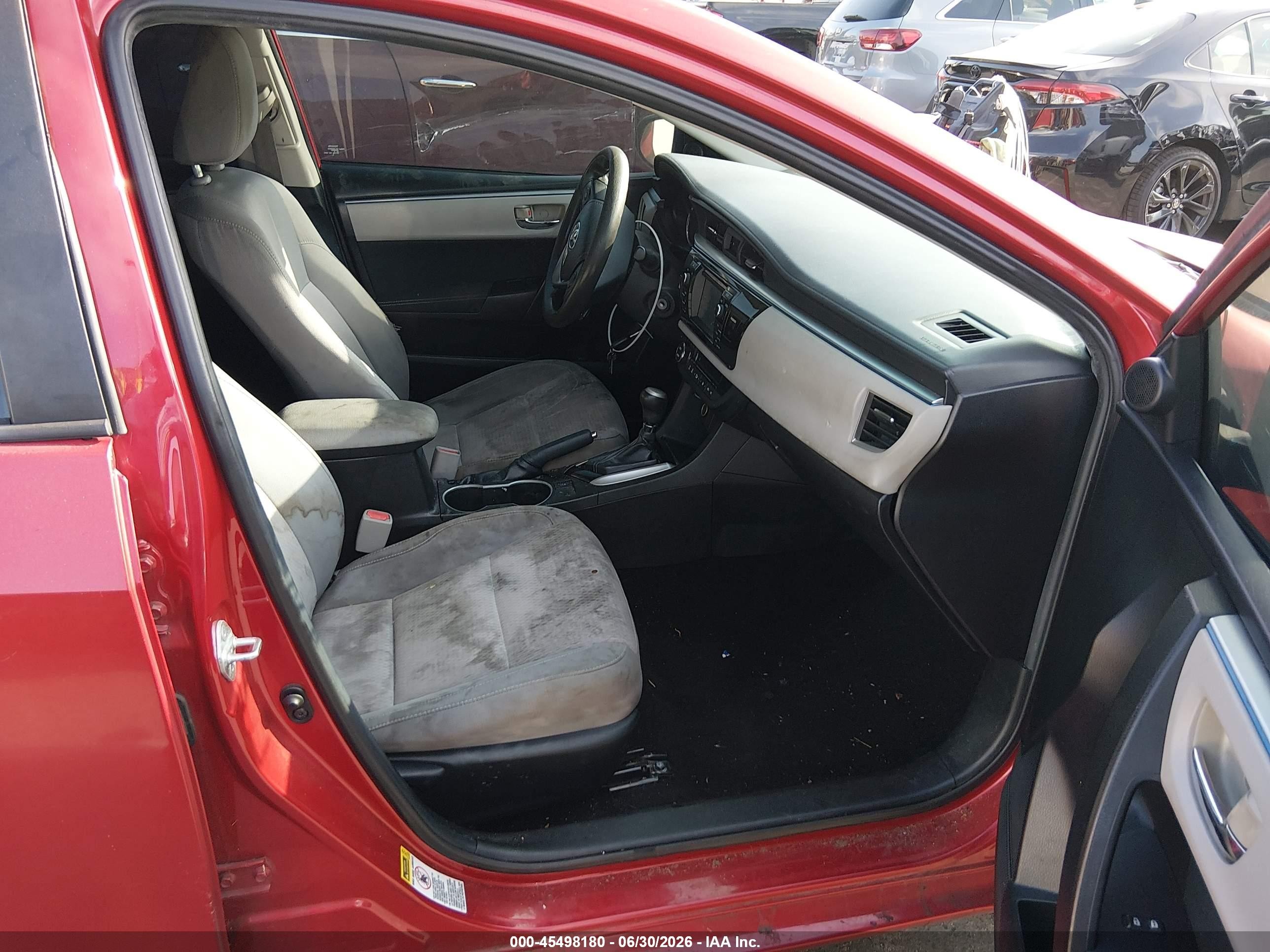 2015 Toyota Corolla Le Red vin: 5YFBURHE8FP324197