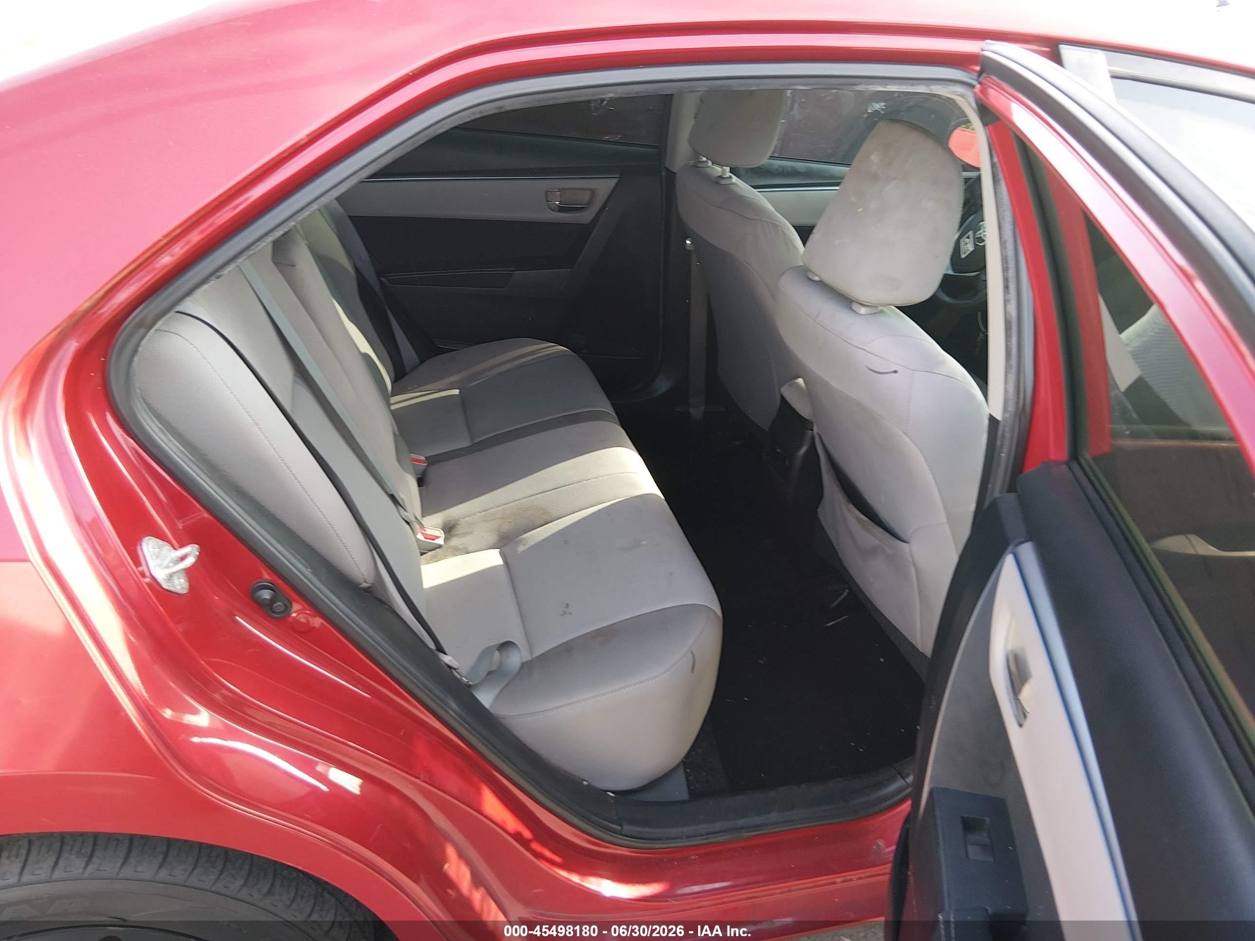 2015 Toyota Corolla Le Red vin: 5YFBURHE8FP324197