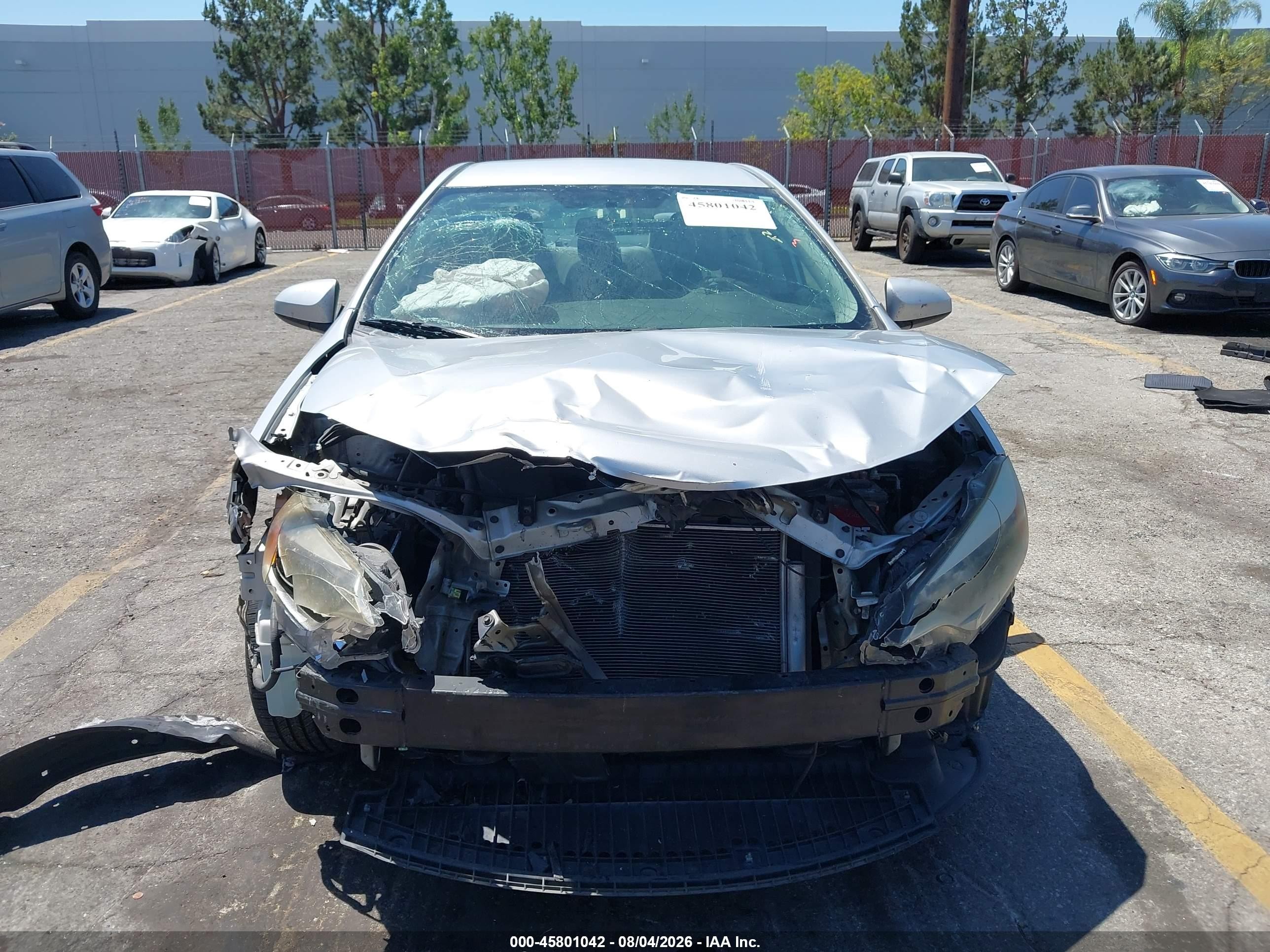 2015 Toyota Corolla Le Plus Silver vin: 5YFBURHE8FP324975