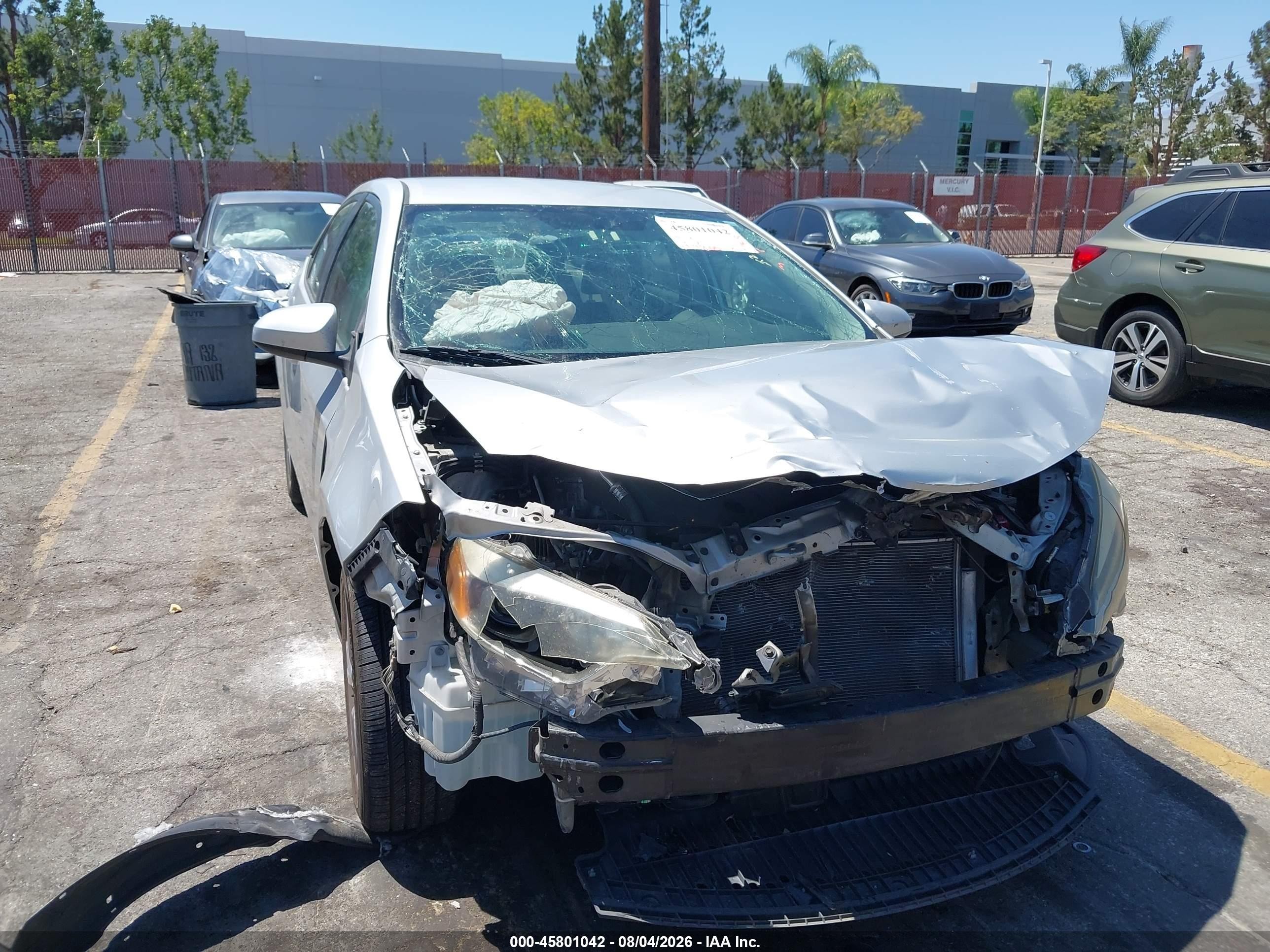 2015 Toyota Corolla Le Plus Silver vin: 5YFBURHE8FP324975