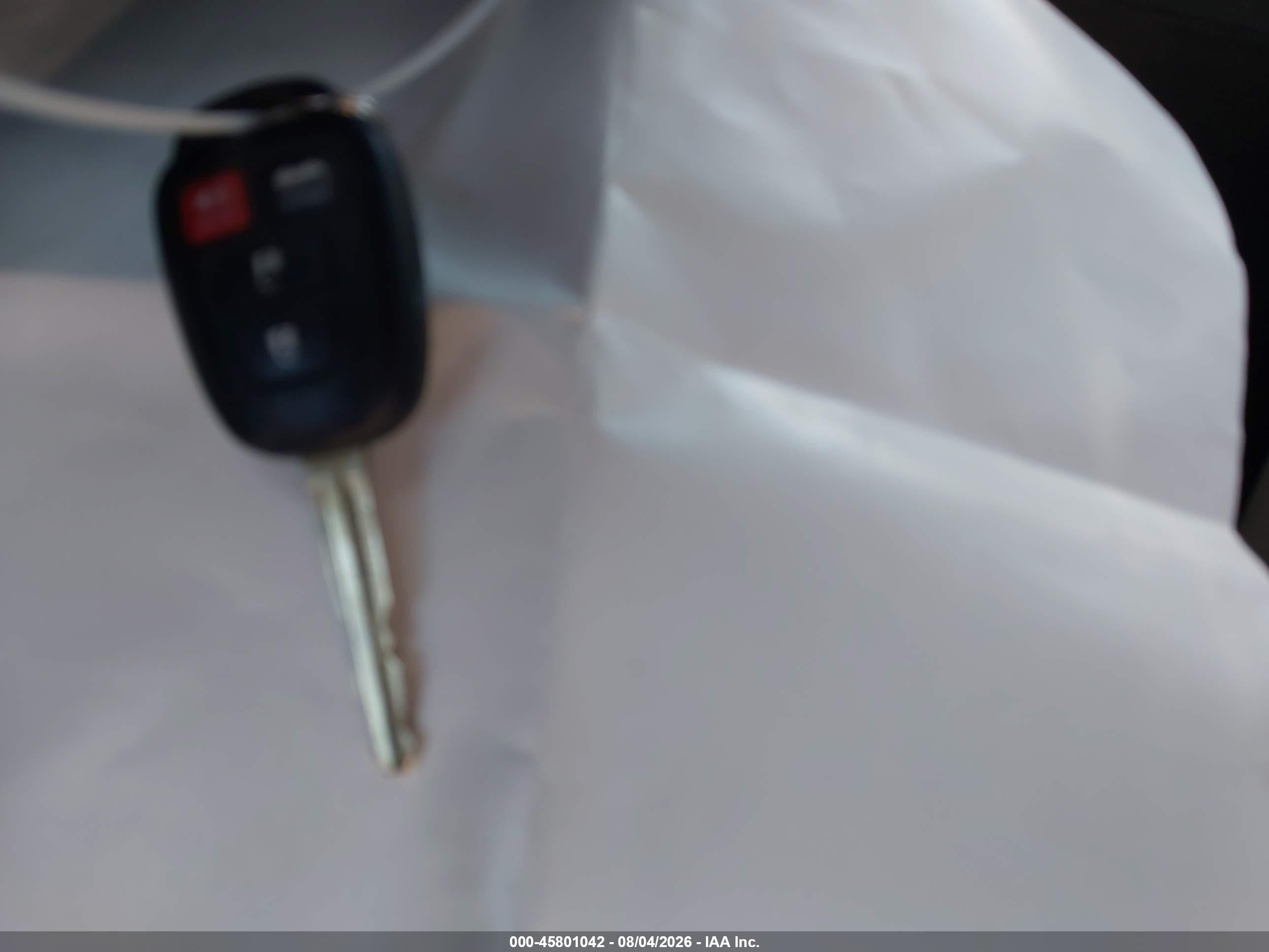 2015 Toyota Corolla Le Plus Silver vin: 5YFBURHE8FP324975