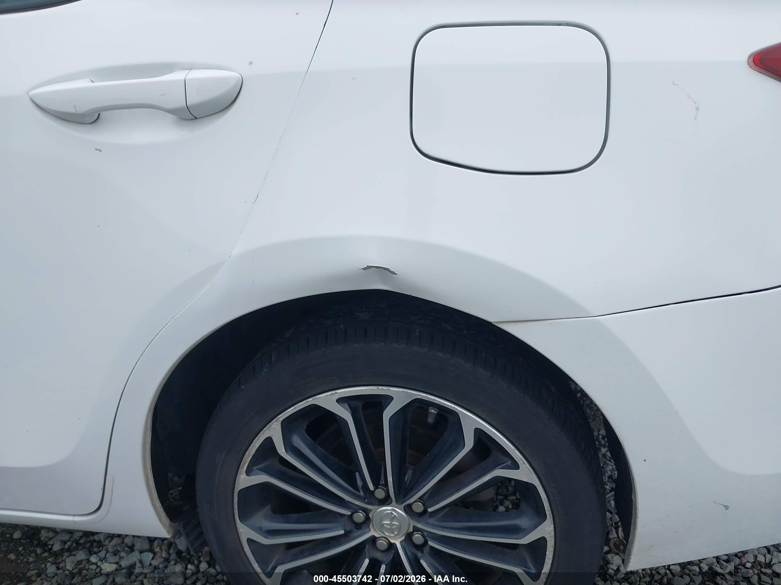 2015 Toyota Corolla S Plus Белый vin: 5YFBURHE8FP340478