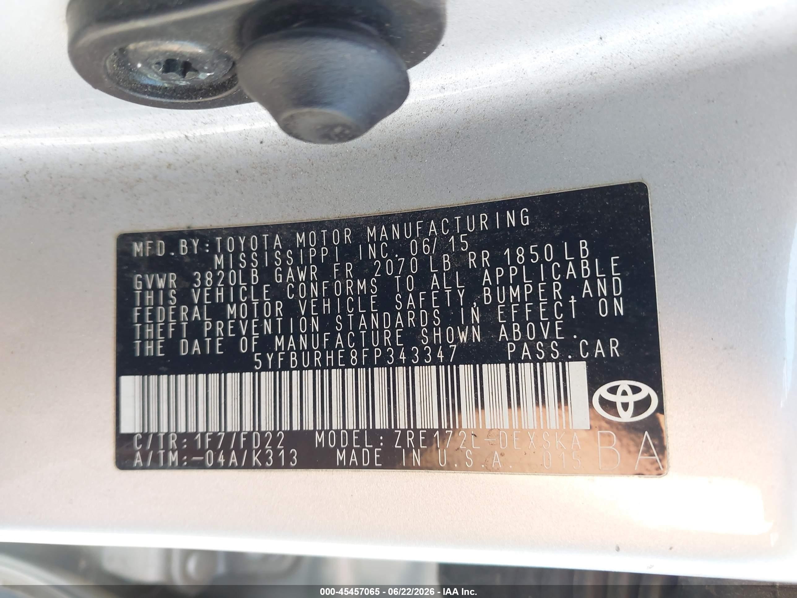 2015 Toyota Corolla S Plus Silver vin: 5YFBURHE8FP343347