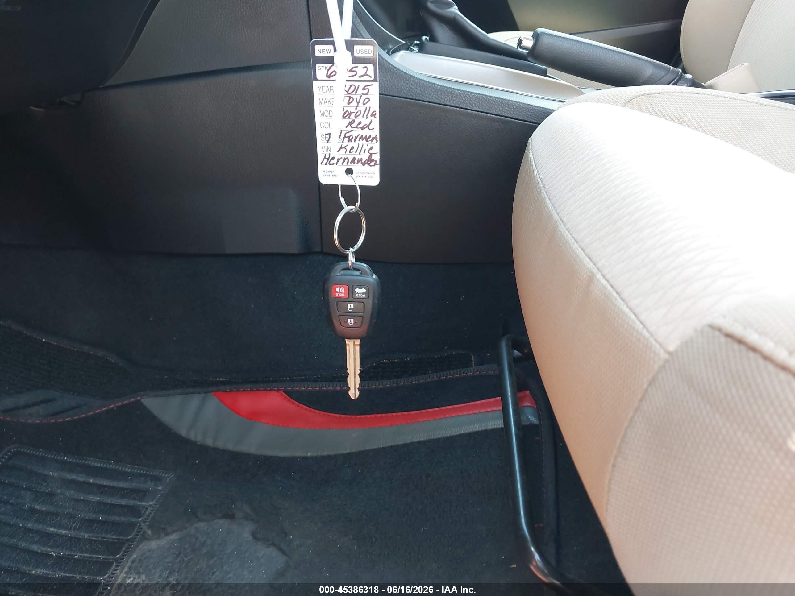 2015 Toyota Corolla Le Red vin: 5YFBURHE8FP347401