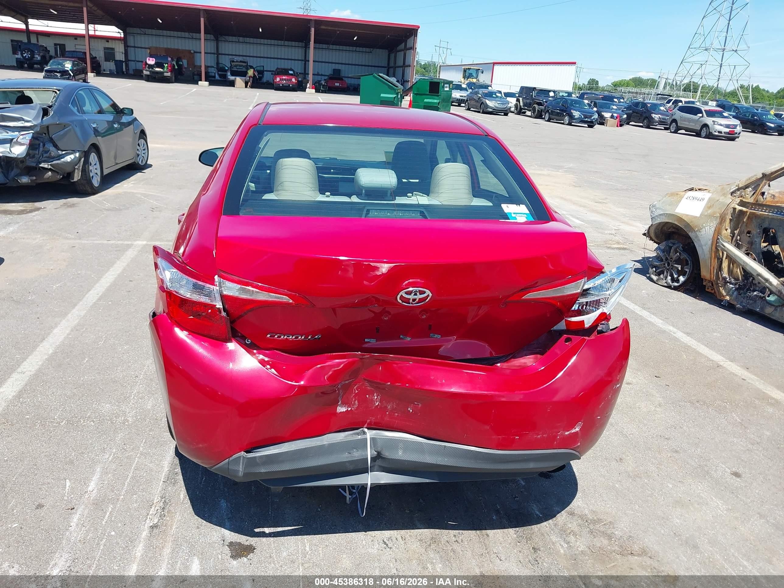 2015 Toyota Corolla Le Red vin: 5YFBURHE8FP347401
