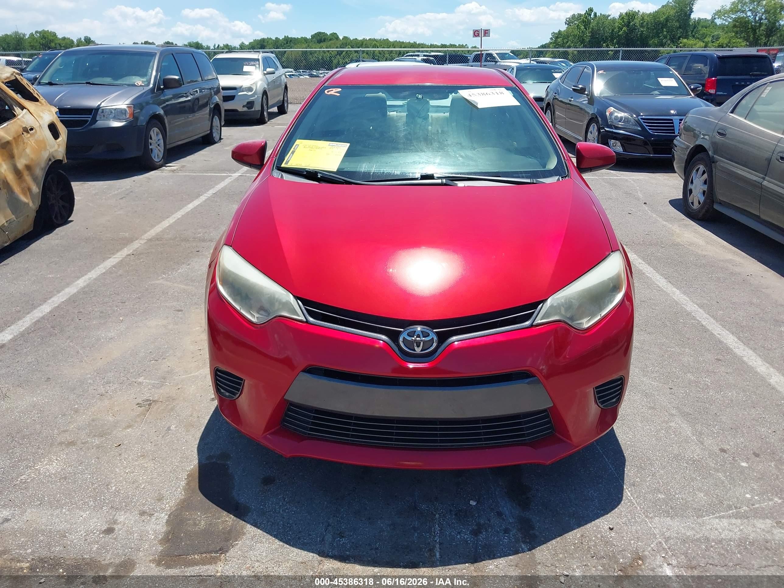 2015 Toyota Corolla Le Red vin: 5YFBURHE8FP347401