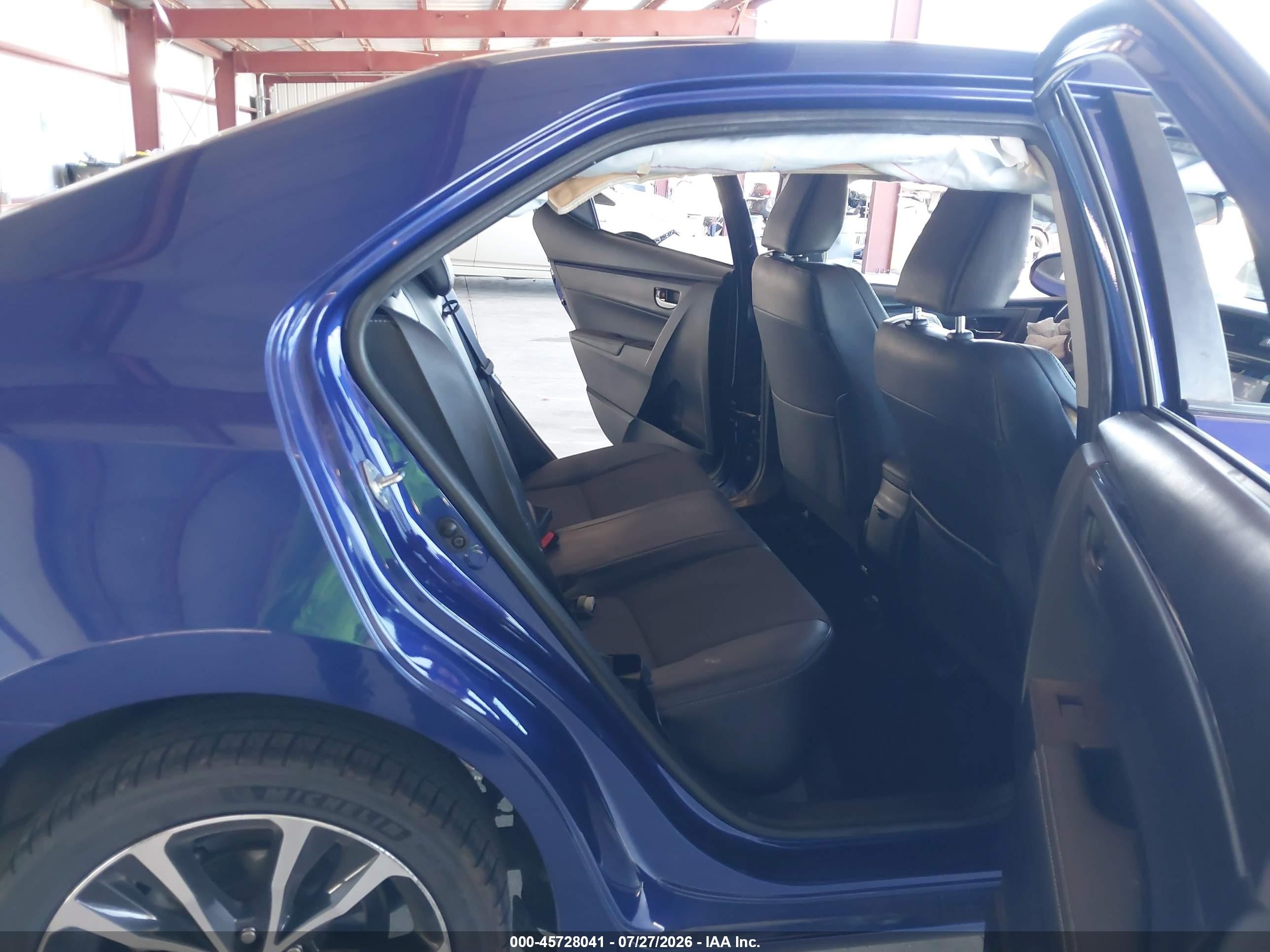2017 Toyota Corolla Se Blue vin: 5YFBURHE8HP690986