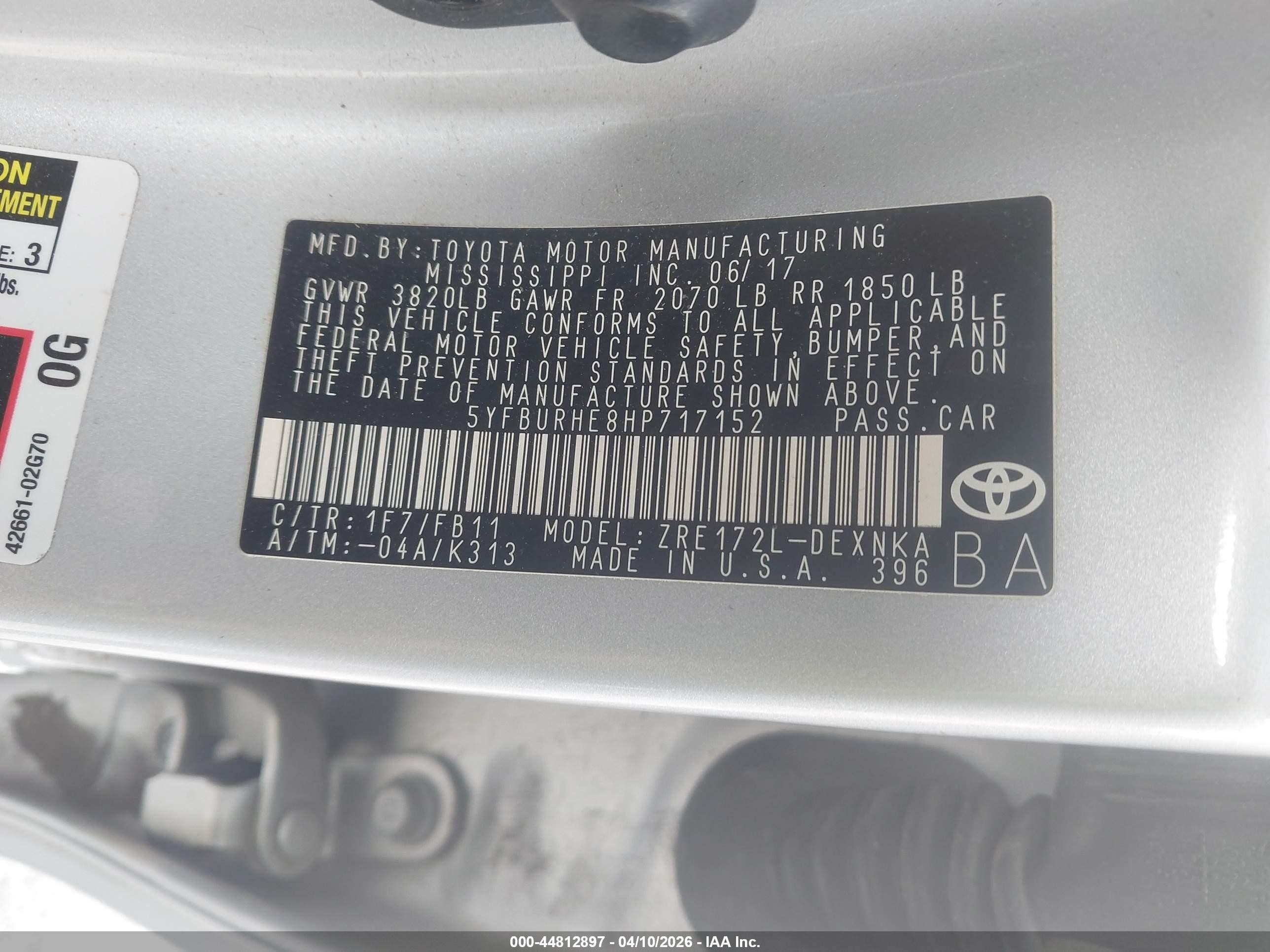 2017 Toyota Corolla Le Silver vin: 5YFBURHE8HP717152