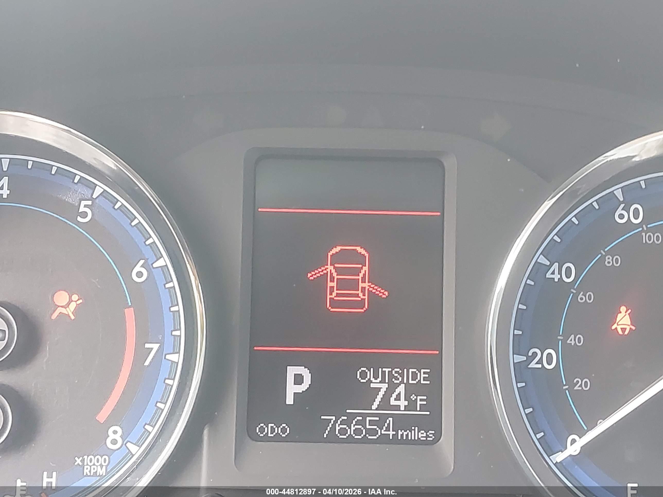 2017 Toyota Corolla Le Silver vin: 5YFBURHE8HP717152