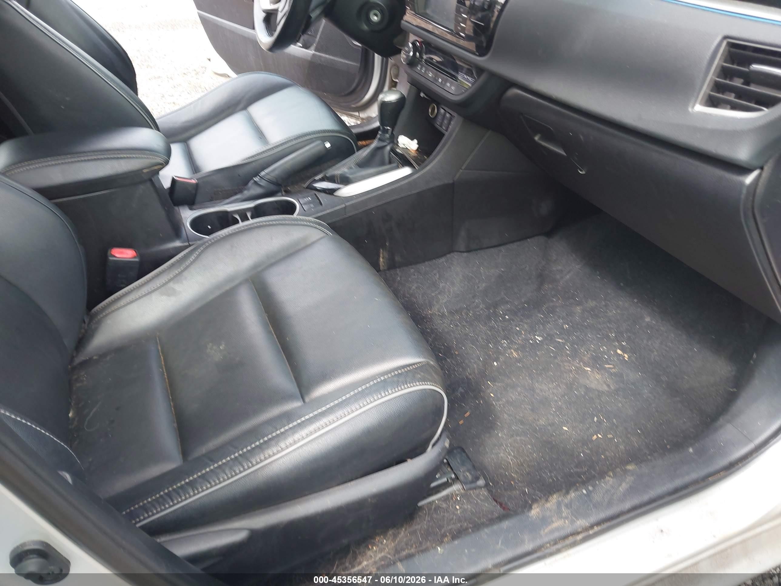 2014 Toyota Corolla S Premium Silver vin: 5YFBURHE9EP011982