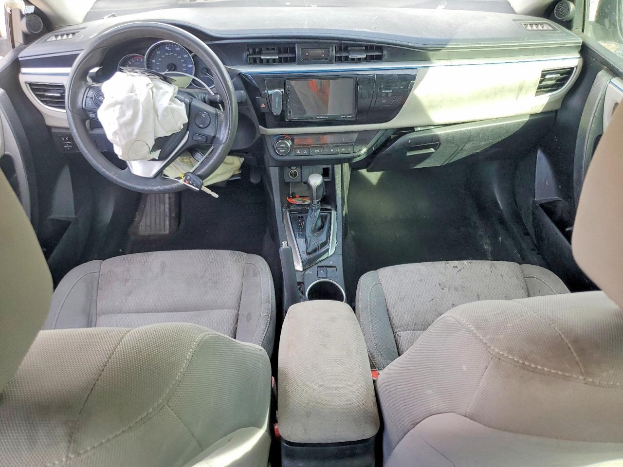 2014 Toyota Corolla Le Silver vin: 5YFBURHE9EP062107