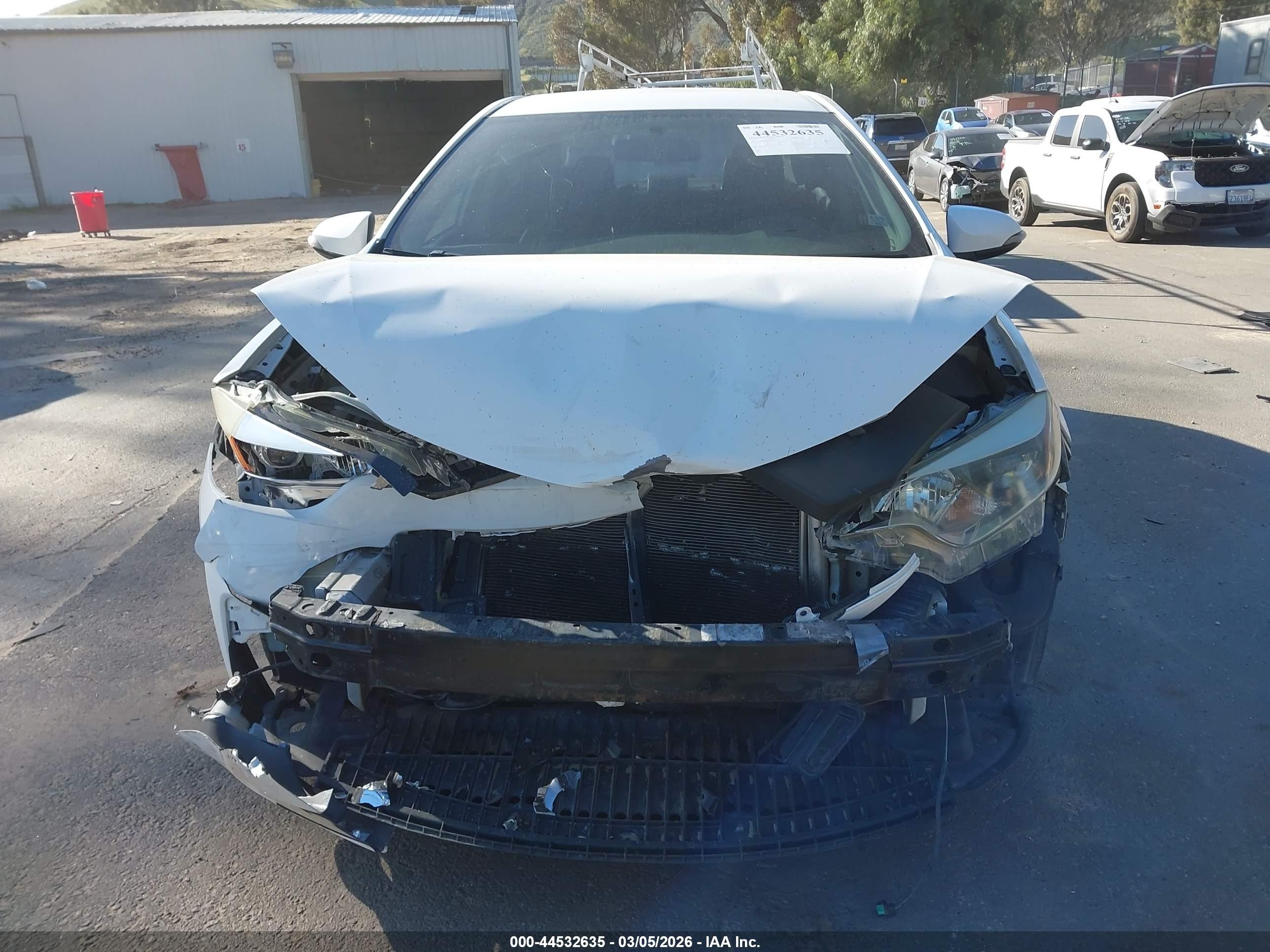 2014 Toyota Corolla S Plus Белый vin: 5YFBURHE9EP063094