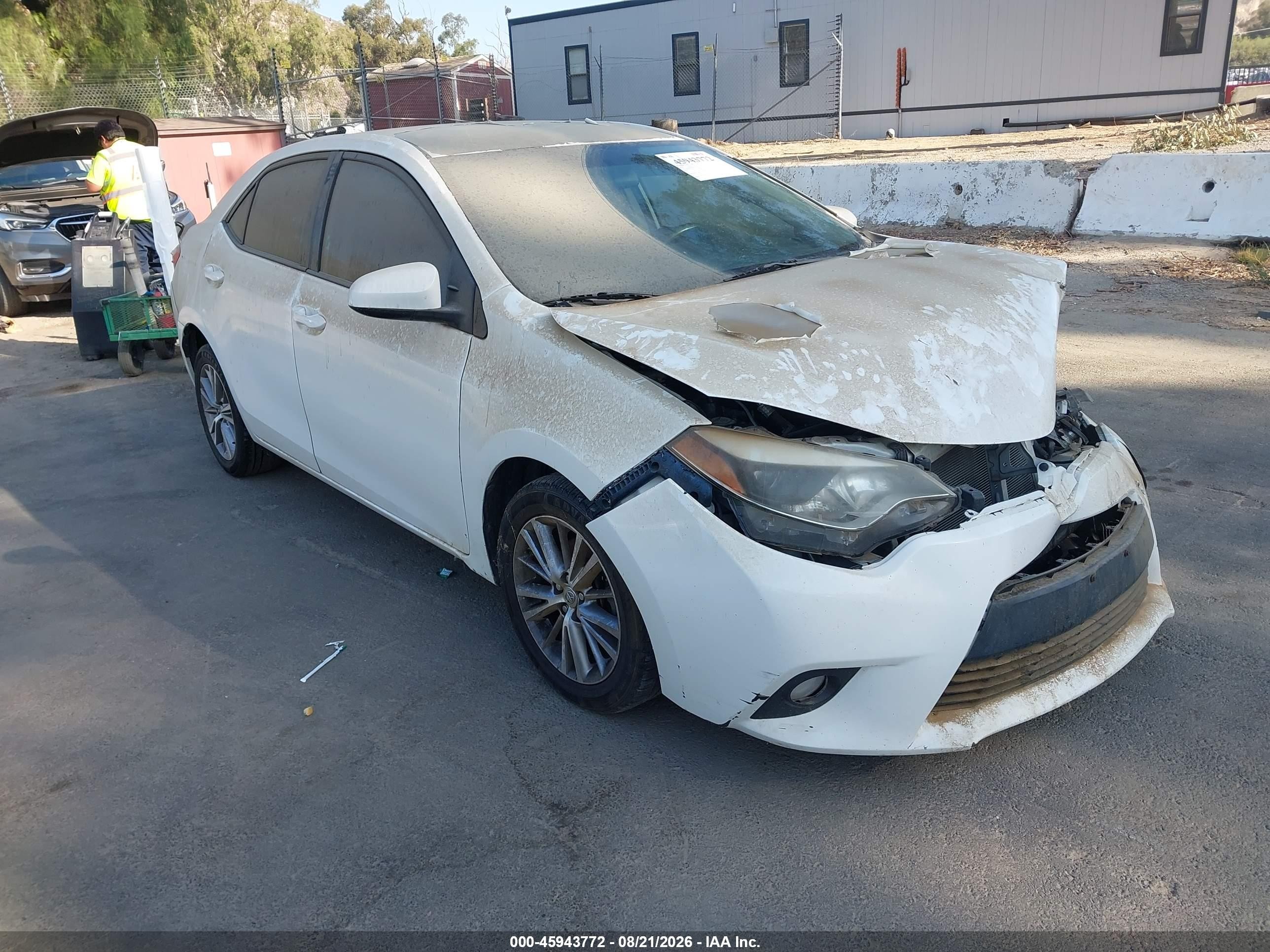 2014 Toyota Corolla Le Plus White vin: 5YFBURHE9EP091574