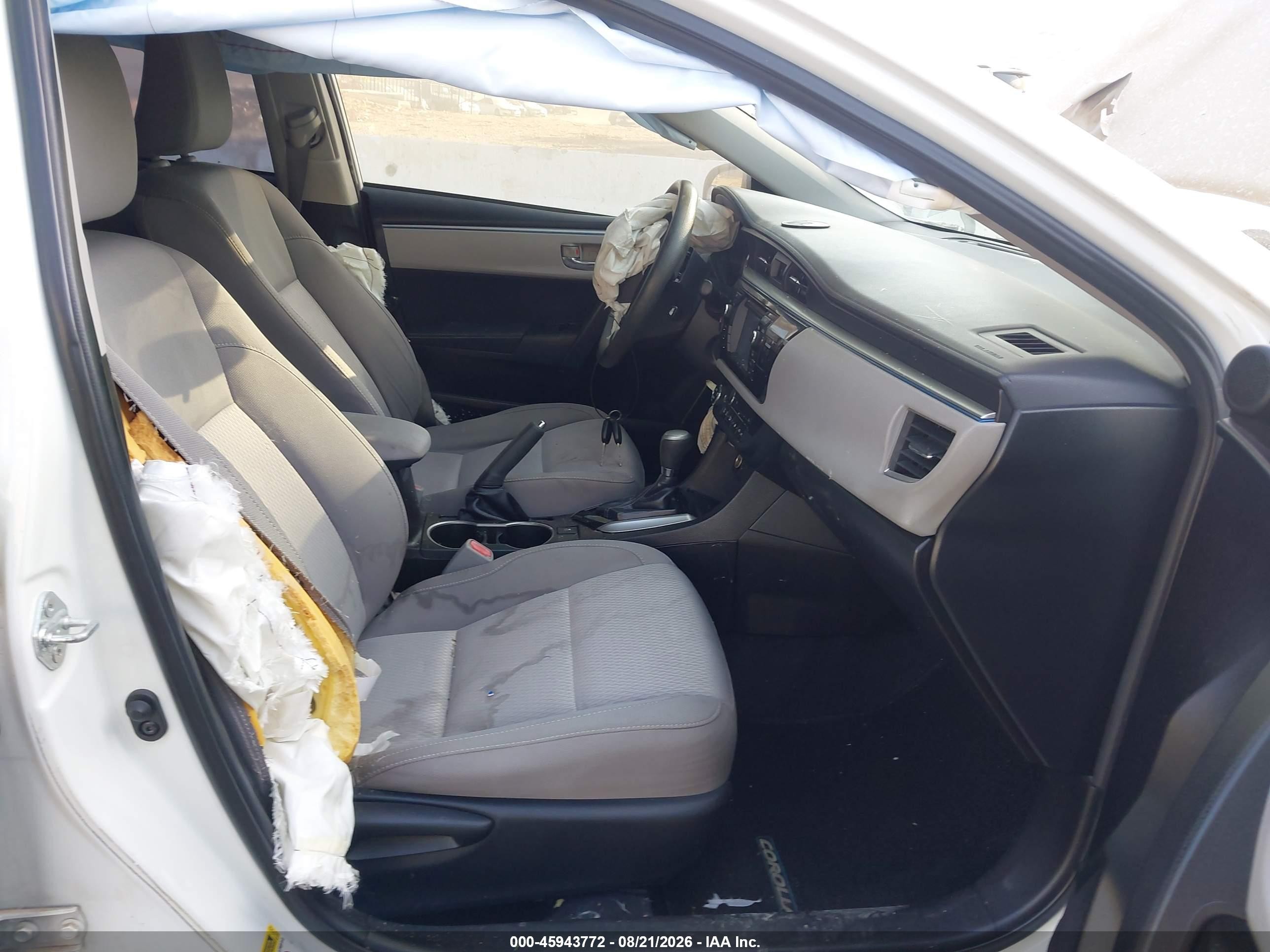 2014 Toyota Corolla Le Plus White vin: 5YFBURHE9EP091574