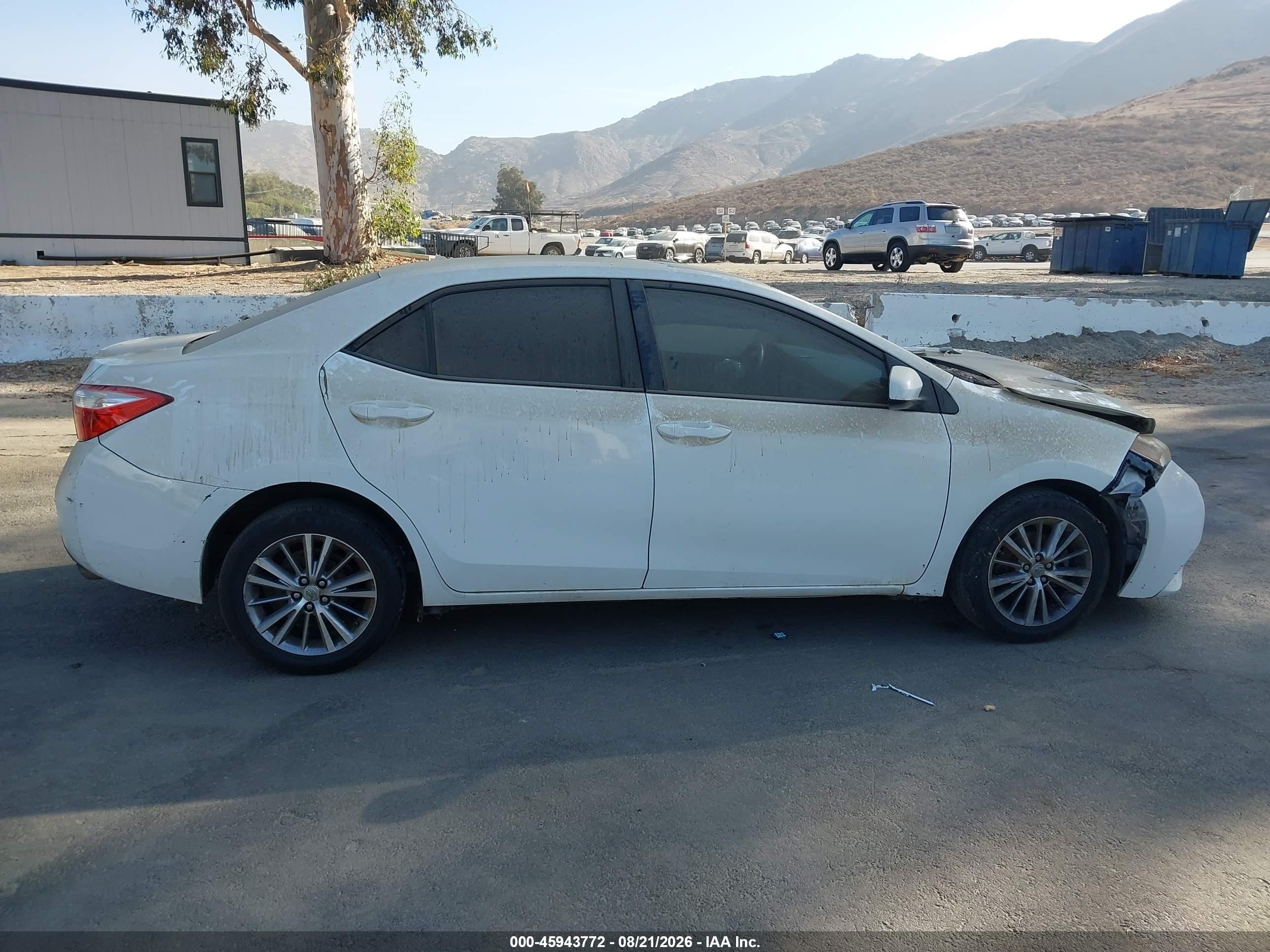 2014 Toyota Corolla Le Plus White vin: 5YFBURHE9EP091574