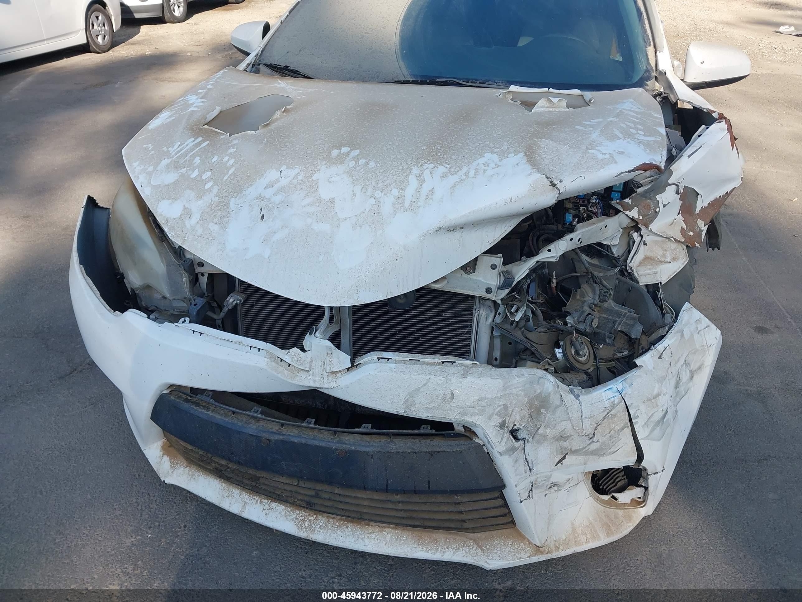 2014 Toyota Corolla Le Plus White vin: 5YFBURHE9EP091574