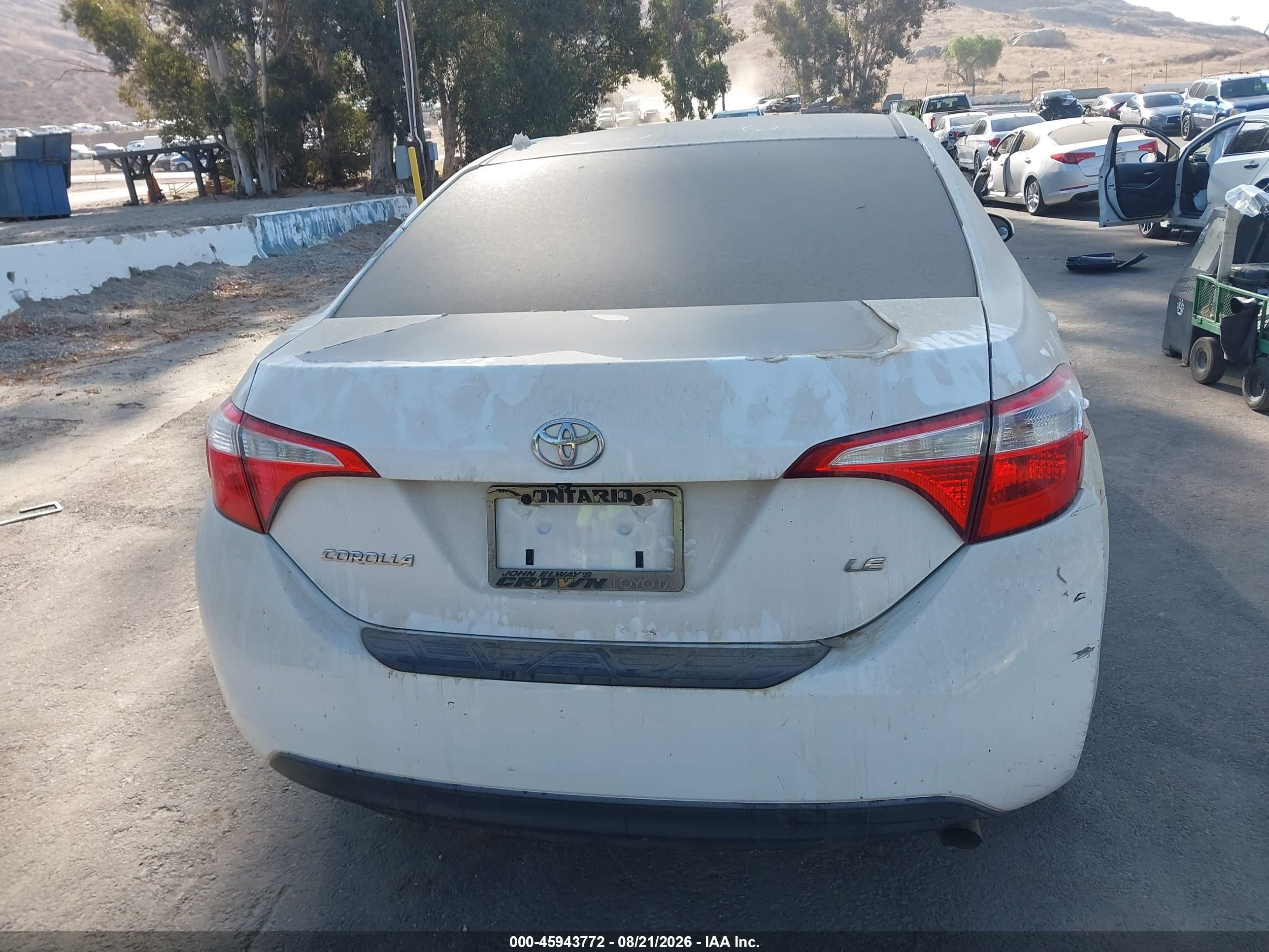 2014 Toyota Corolla Le Plus White vin: 5YFBURHE9EP091574