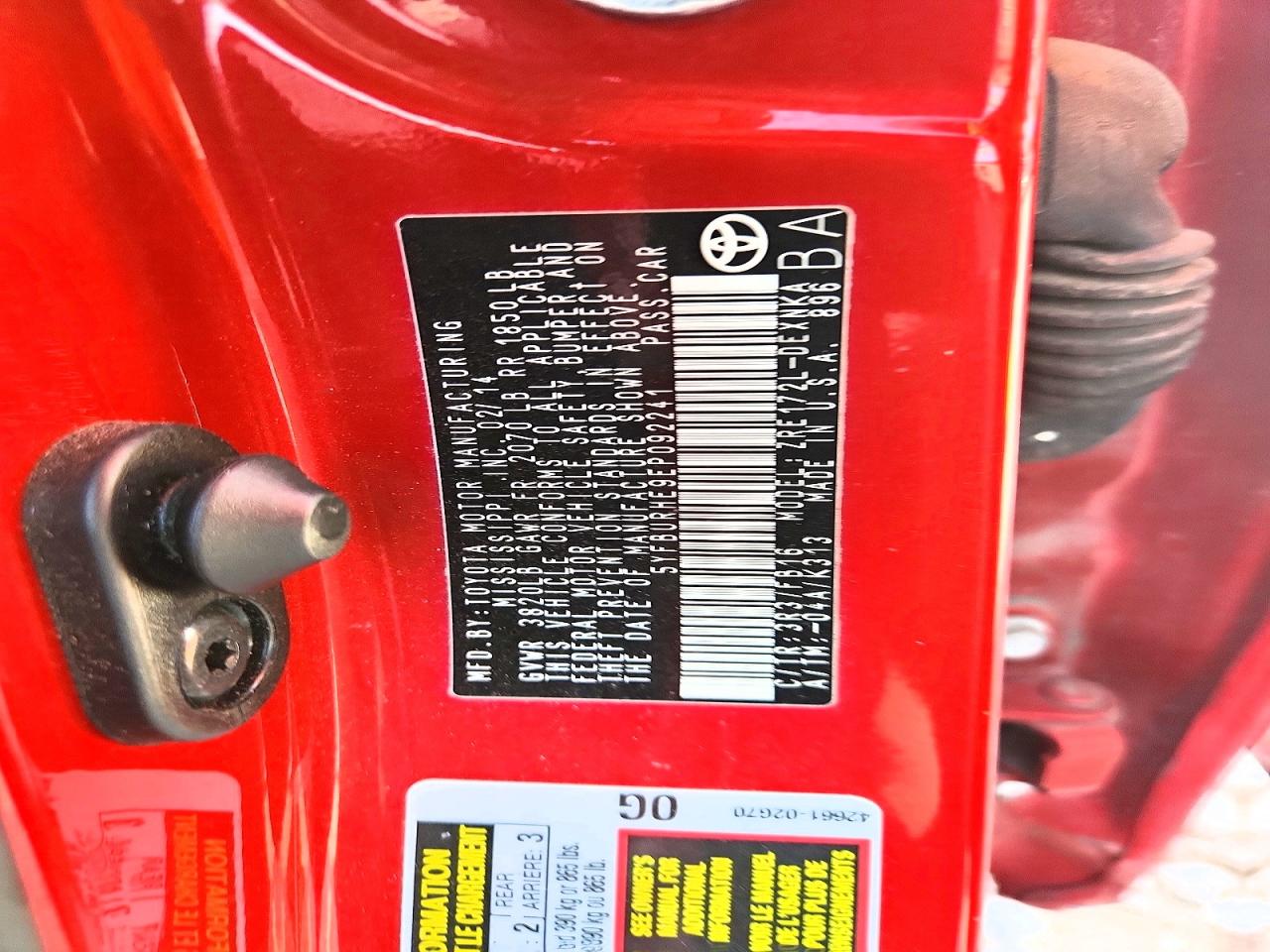2014 Toyota Corolla Le Red vin: 5YFBURHE9EP092241