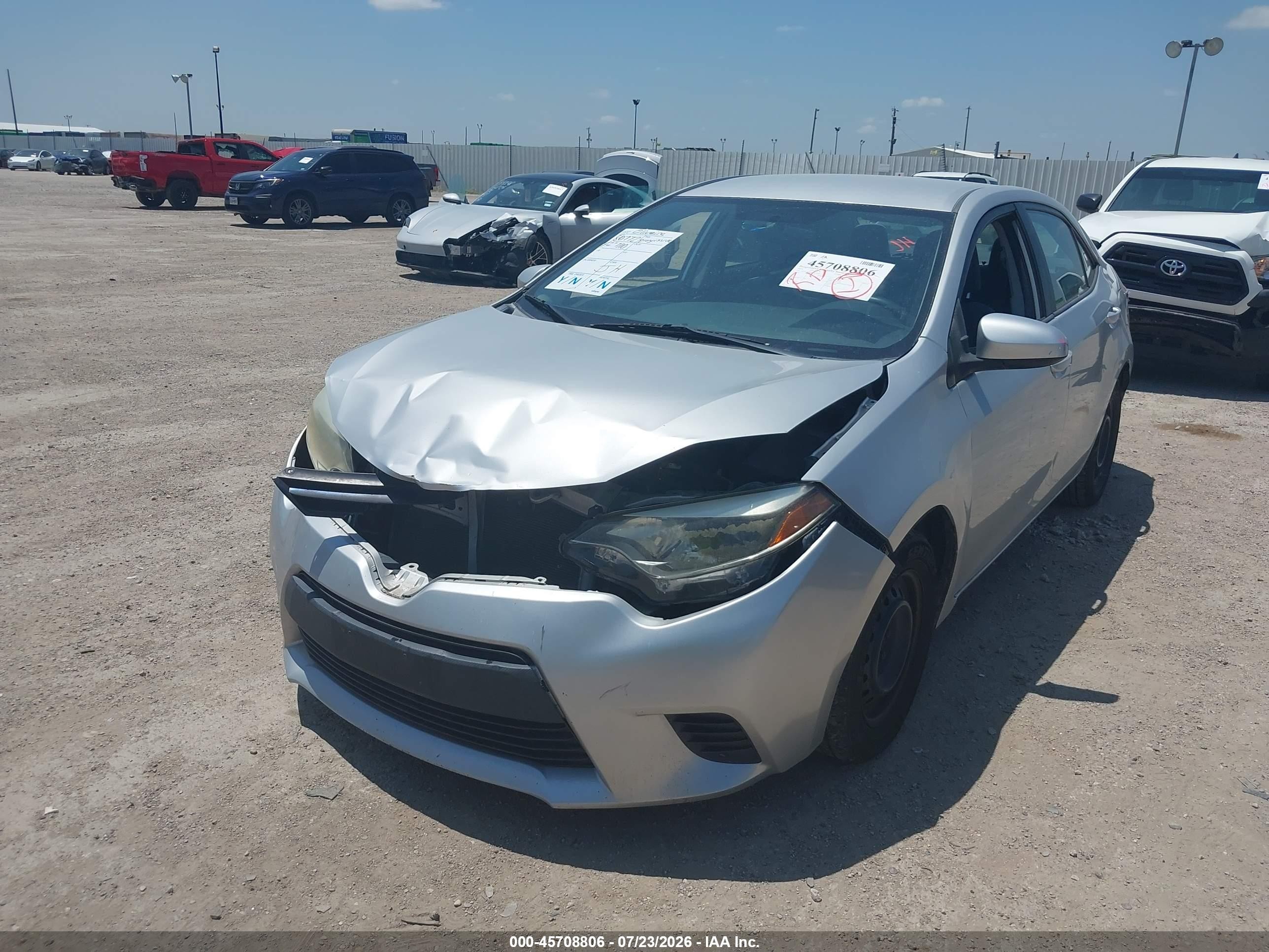 2014 Toyota Corolla L Silver vin: 5YFBURHE9EP152938