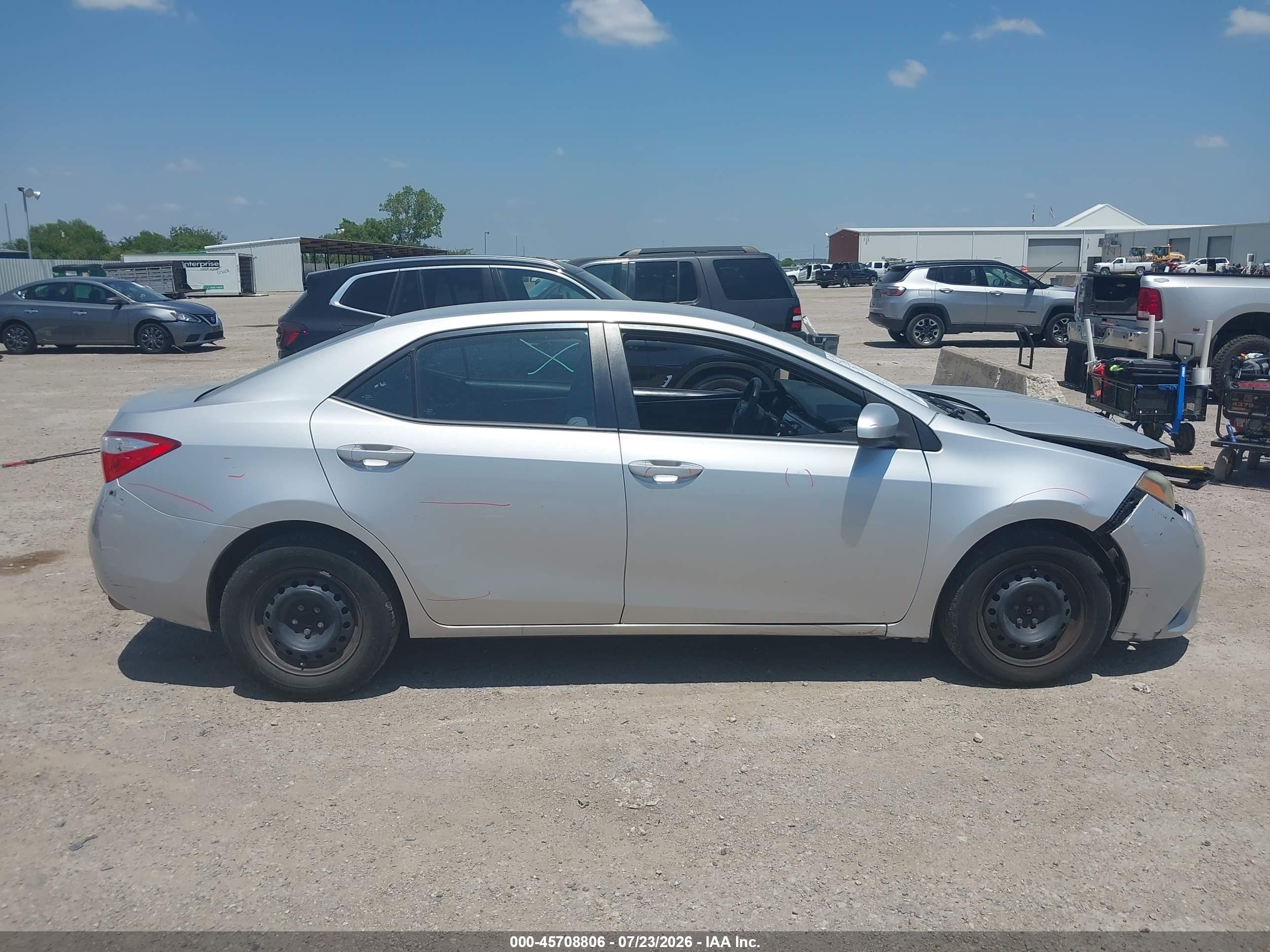 2014 Toyota Corolla L Silver vin: 5YFBURHE9EP152938