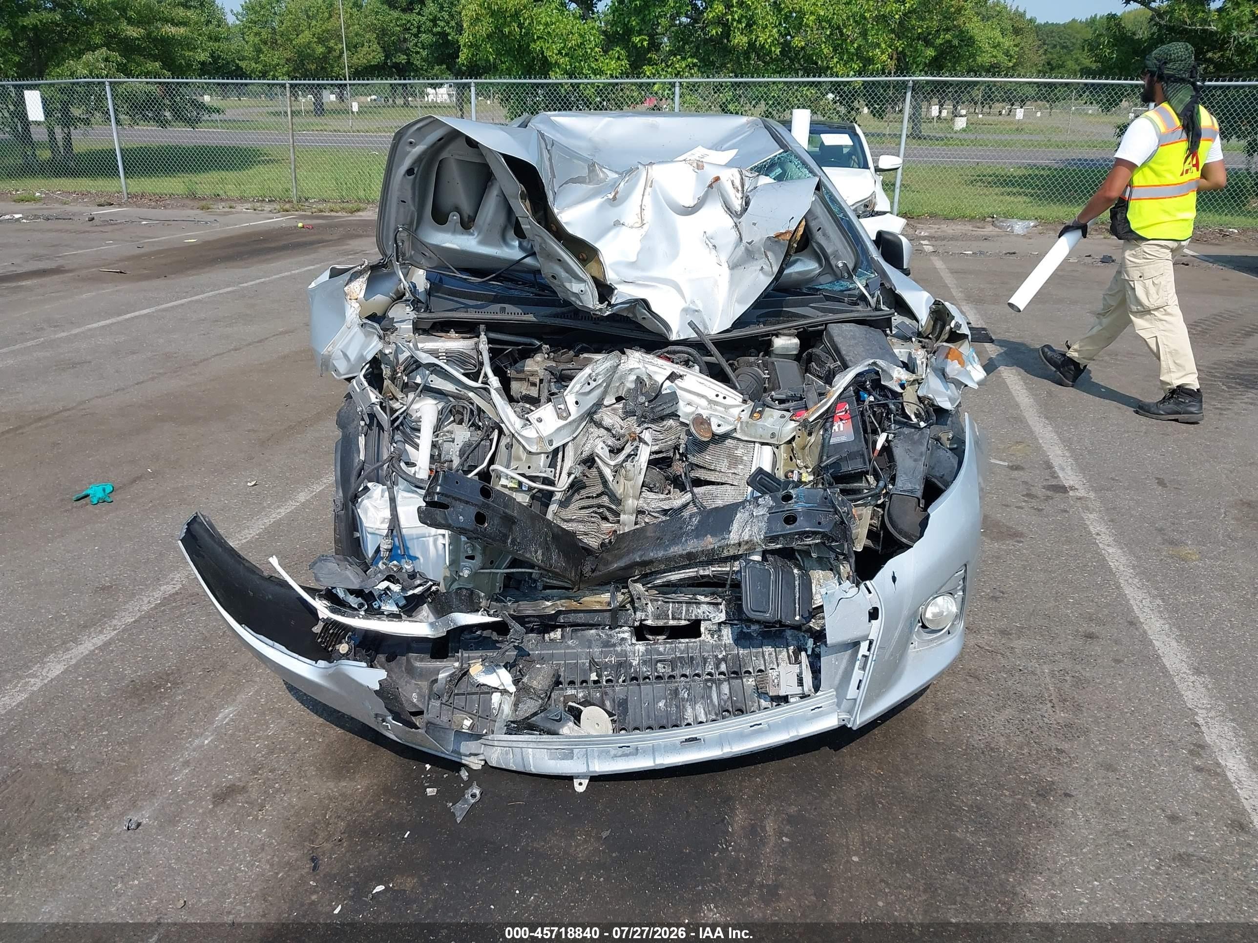 2014 Toyota Corolla S Plus Silver vin: 5YFBURHE9EP153233