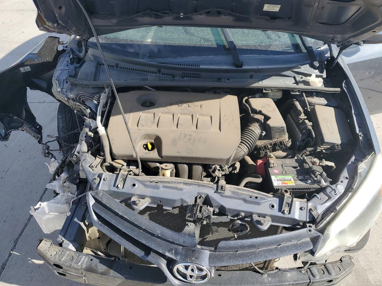 2015 Toyota Corolla Le Gray vin: 5YFBURHE9FP198030