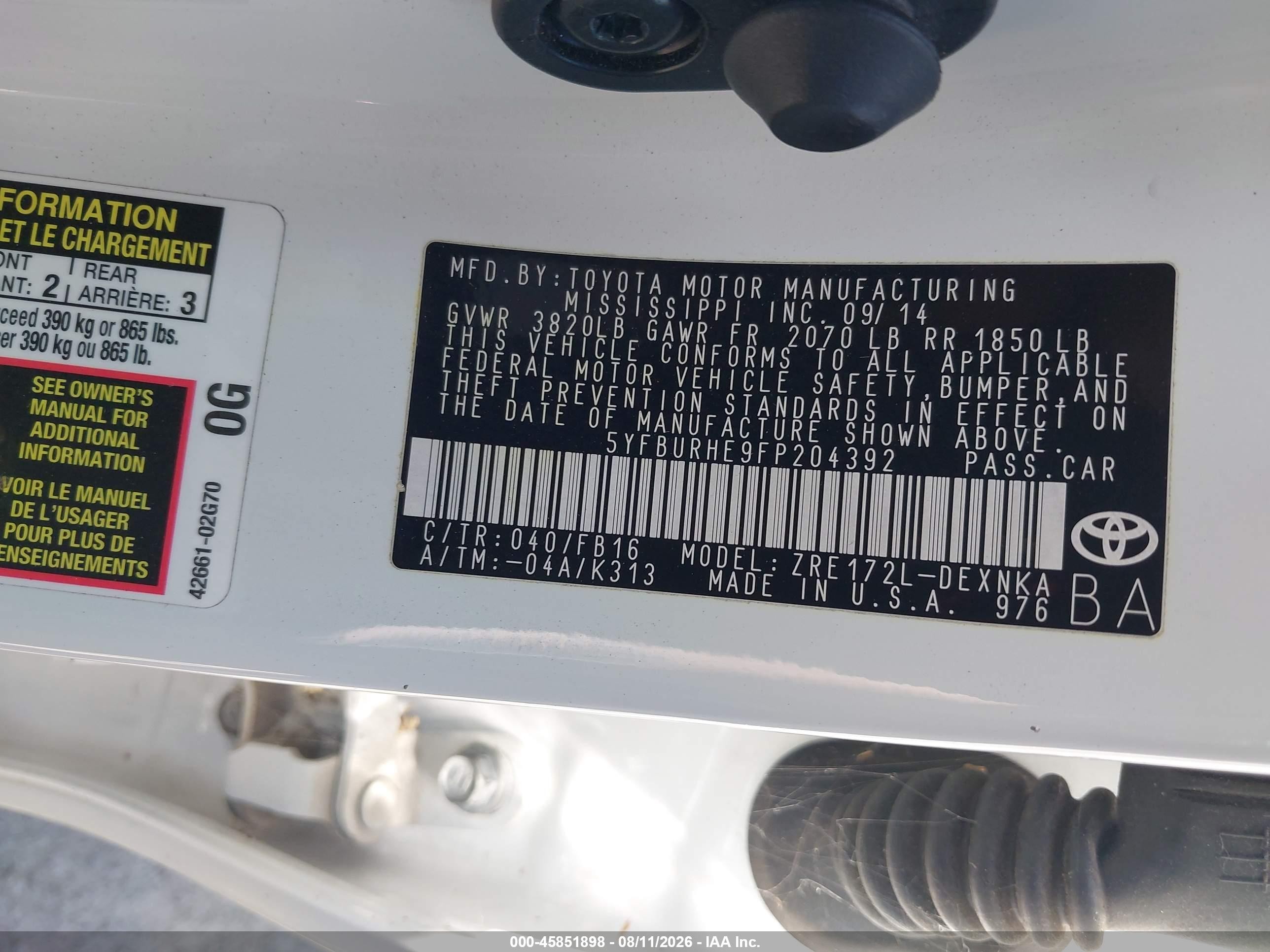 2015 Toyota Corolla Le Plus White vin: 5YFBURHE9FP204392