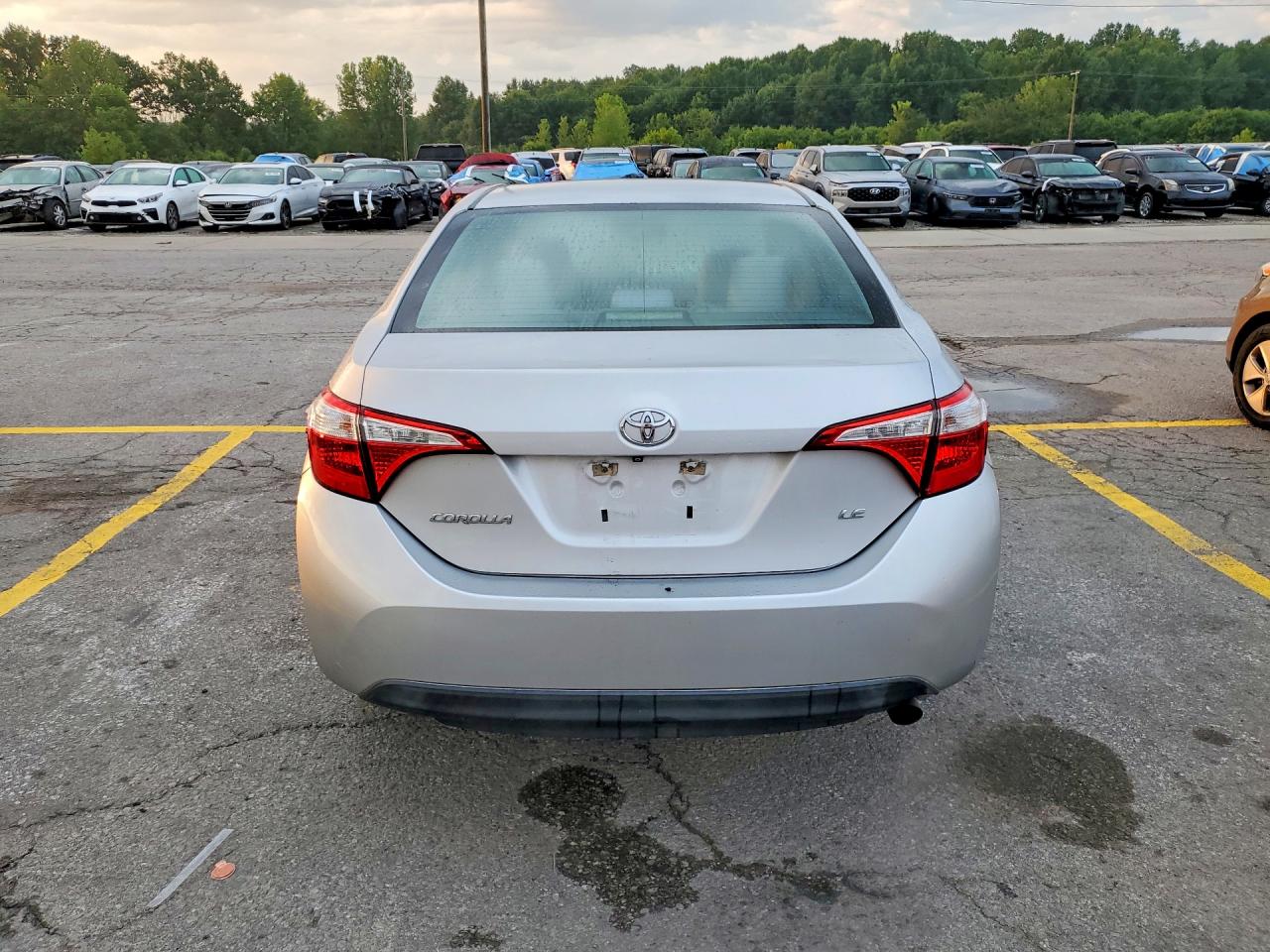 2015 Toyota Corolla Le Silver vin: 5YFBURHE9FP214601