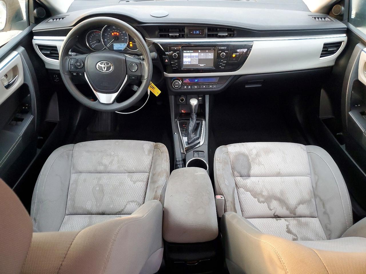 2015 Toyota Corolla Le Silver vin: 5YFBURHE9FP214601