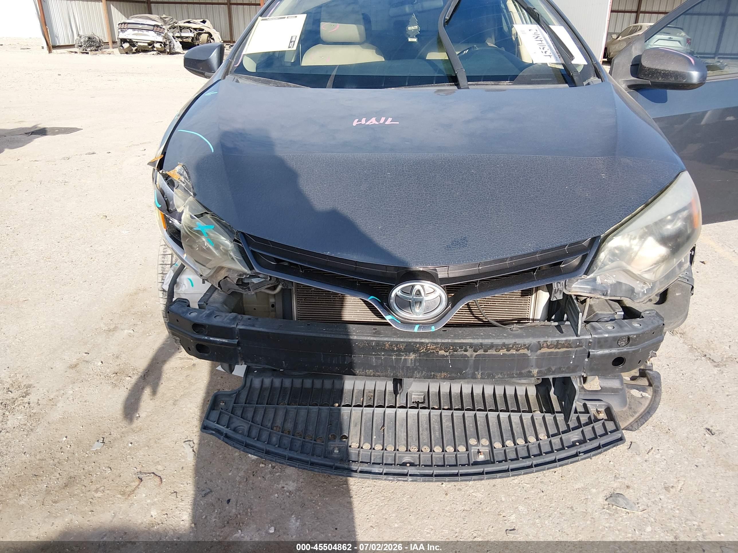 2015 Toyota Corolla Le Gray vin: 5YFBURHE9FP215313