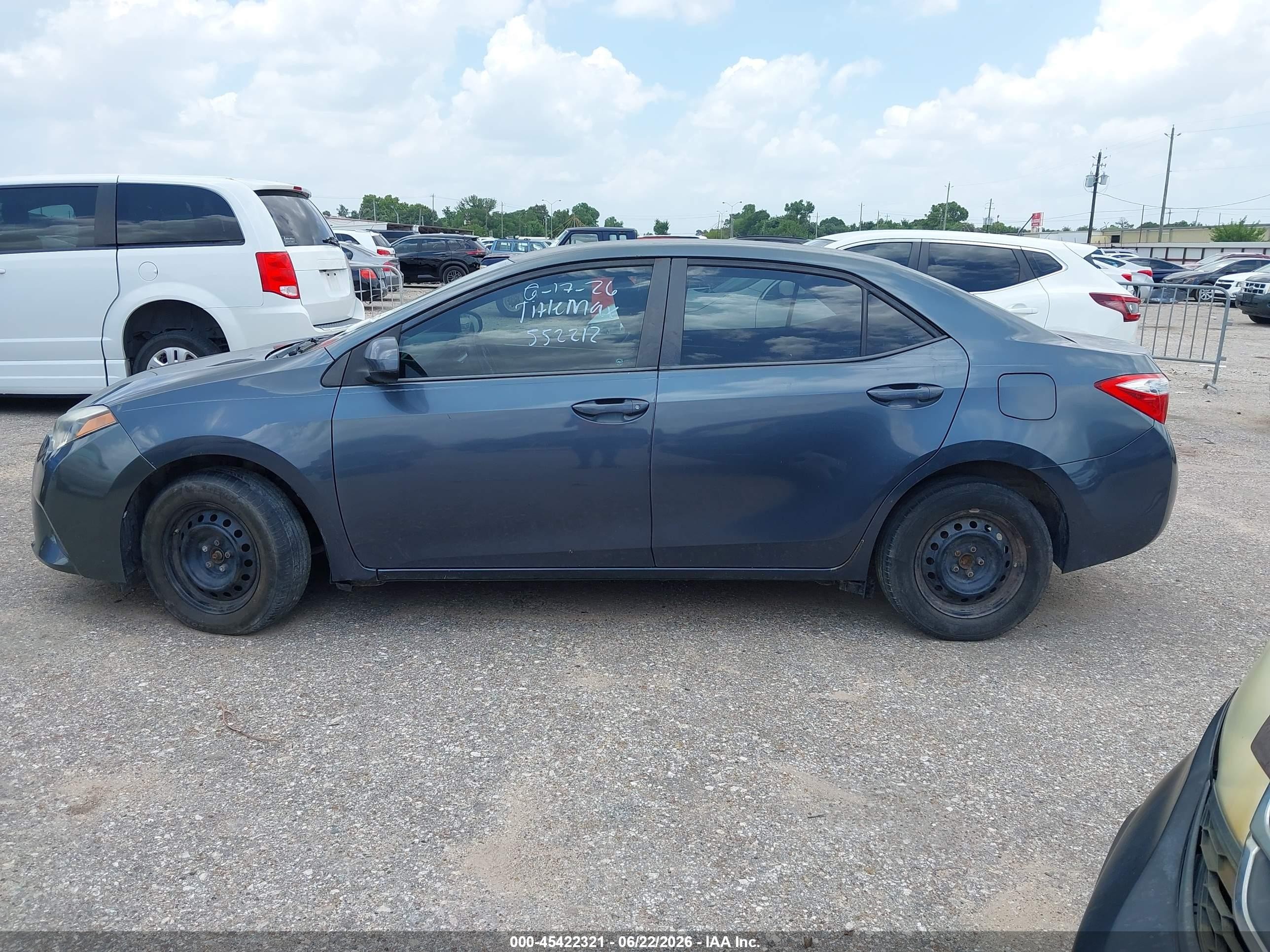 2015 Toyota Corolla L Turquoise vin: 5YFBURHE9FP227199