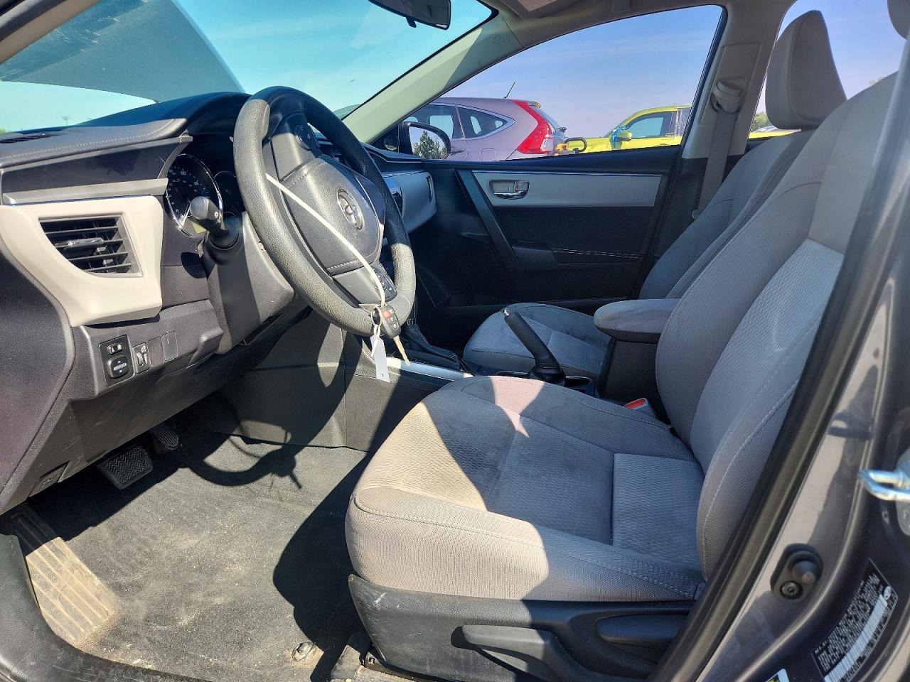 2015 Toyota Corolla Le Gray vin: 5YFBURHE9FP299262