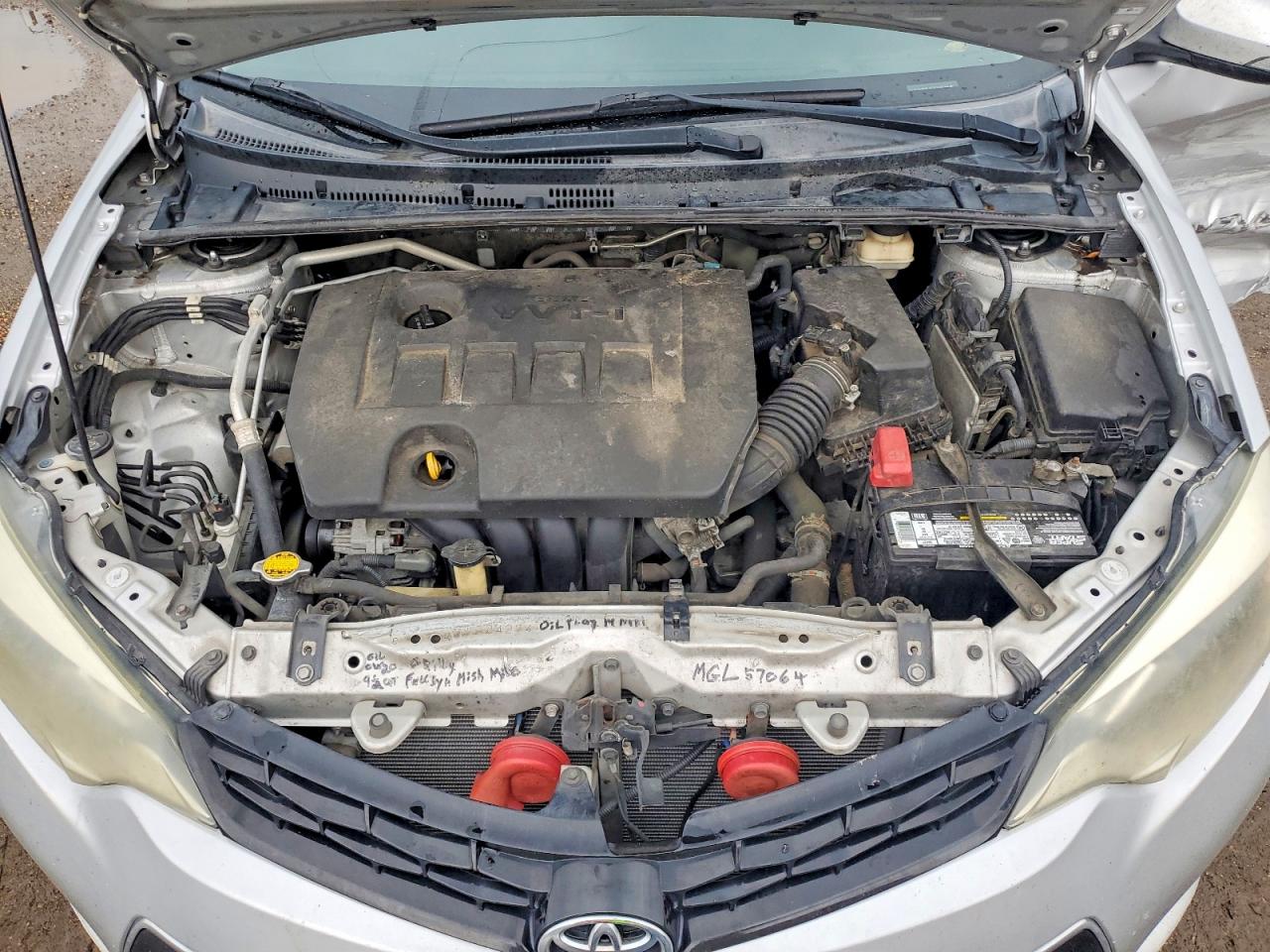 2015 Toyota Corolla S Silver vin: 5YFBURHE9FP299794