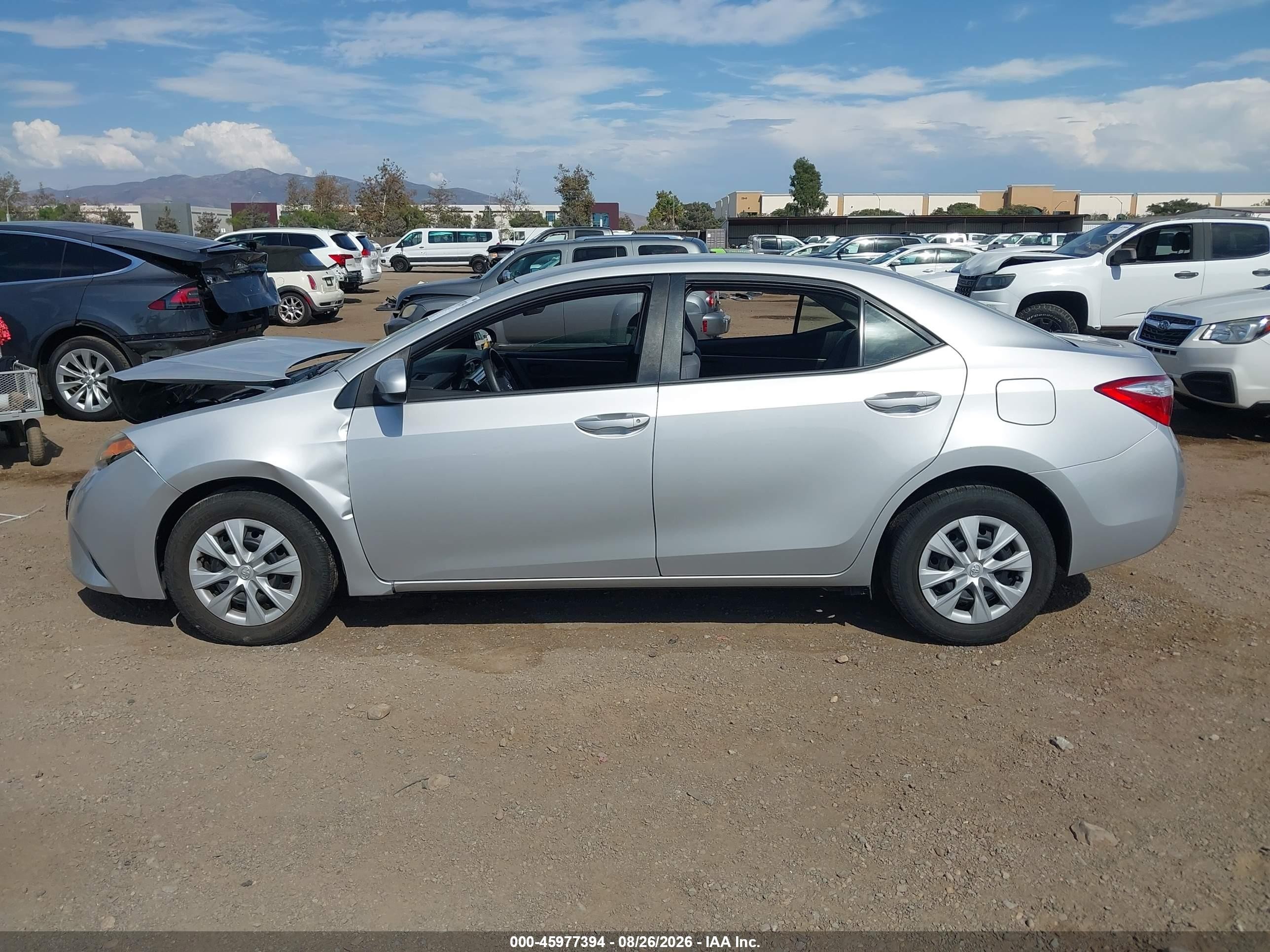 2015 Toyota Corolla L Silver vin: 5YFBURHE9FP307764