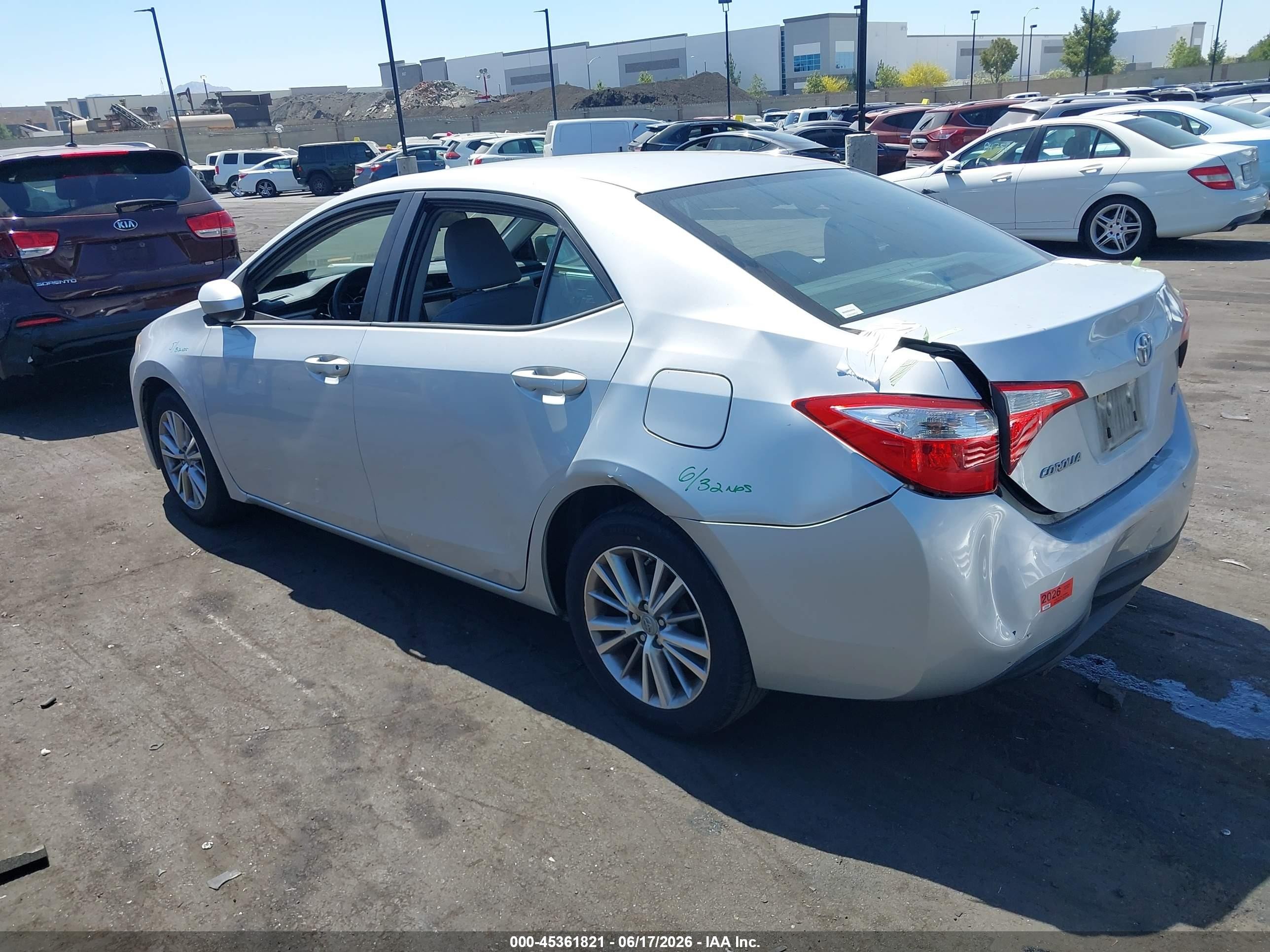 2015 Toyota Corolla Le Plus Silver vin: 5YFBURHE9FP315086