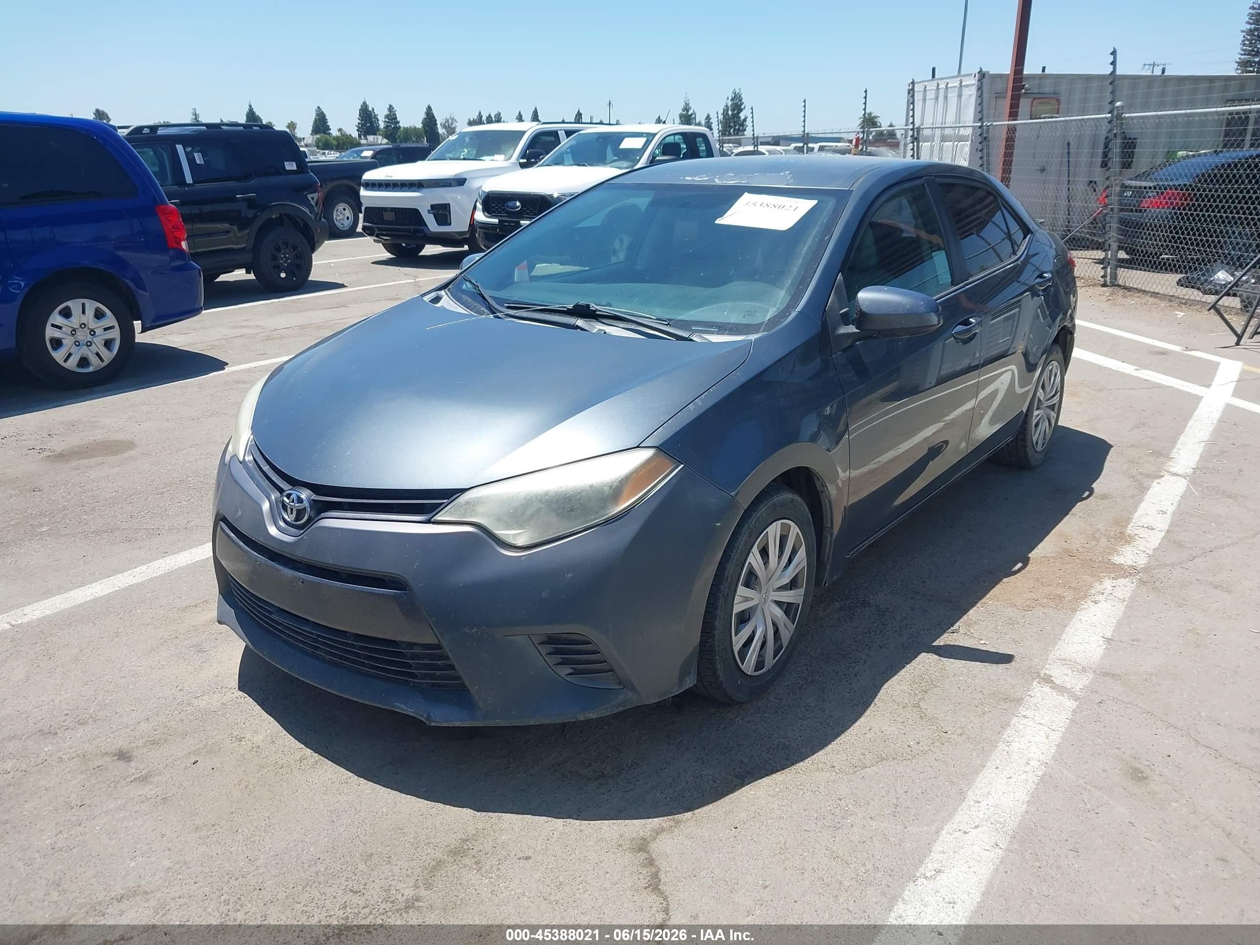 2015 Toyota Corolla Le Blue vin: 5YFBURHE9FP333653