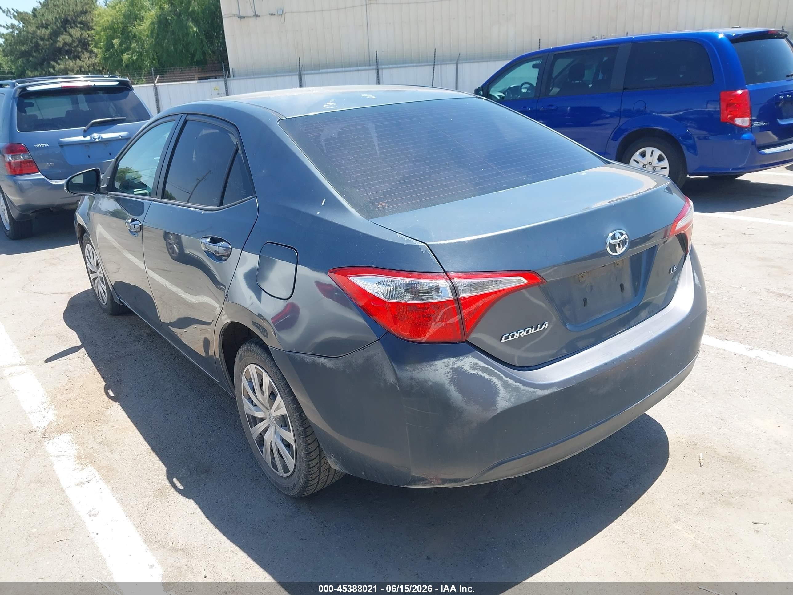 2015 Toyota Corolla Le Blue vin: 5YFBURHE9FP333653
