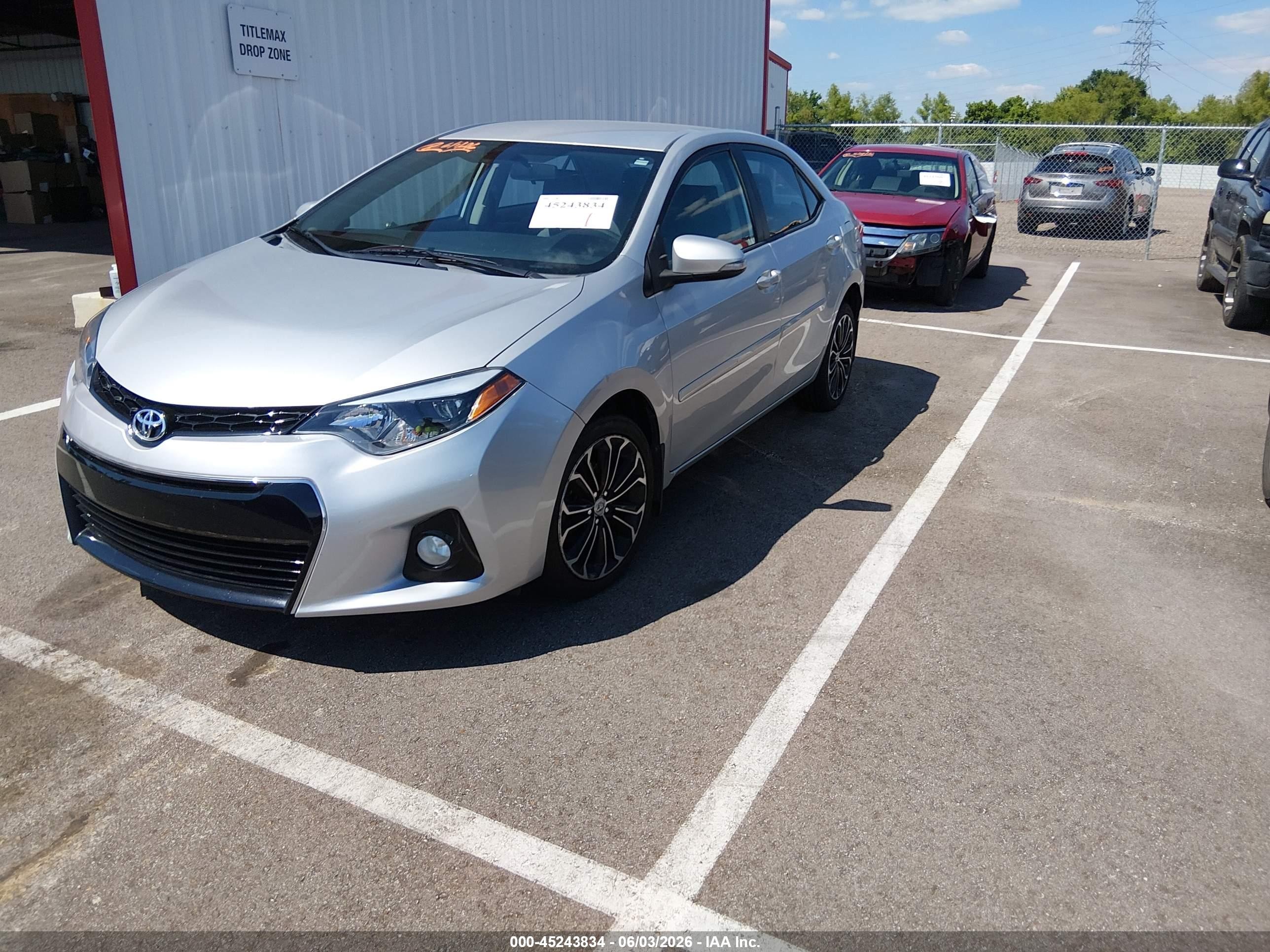 2015 Toyota Corolla S Plus Silver vin: 5YFBURHE9FP335323