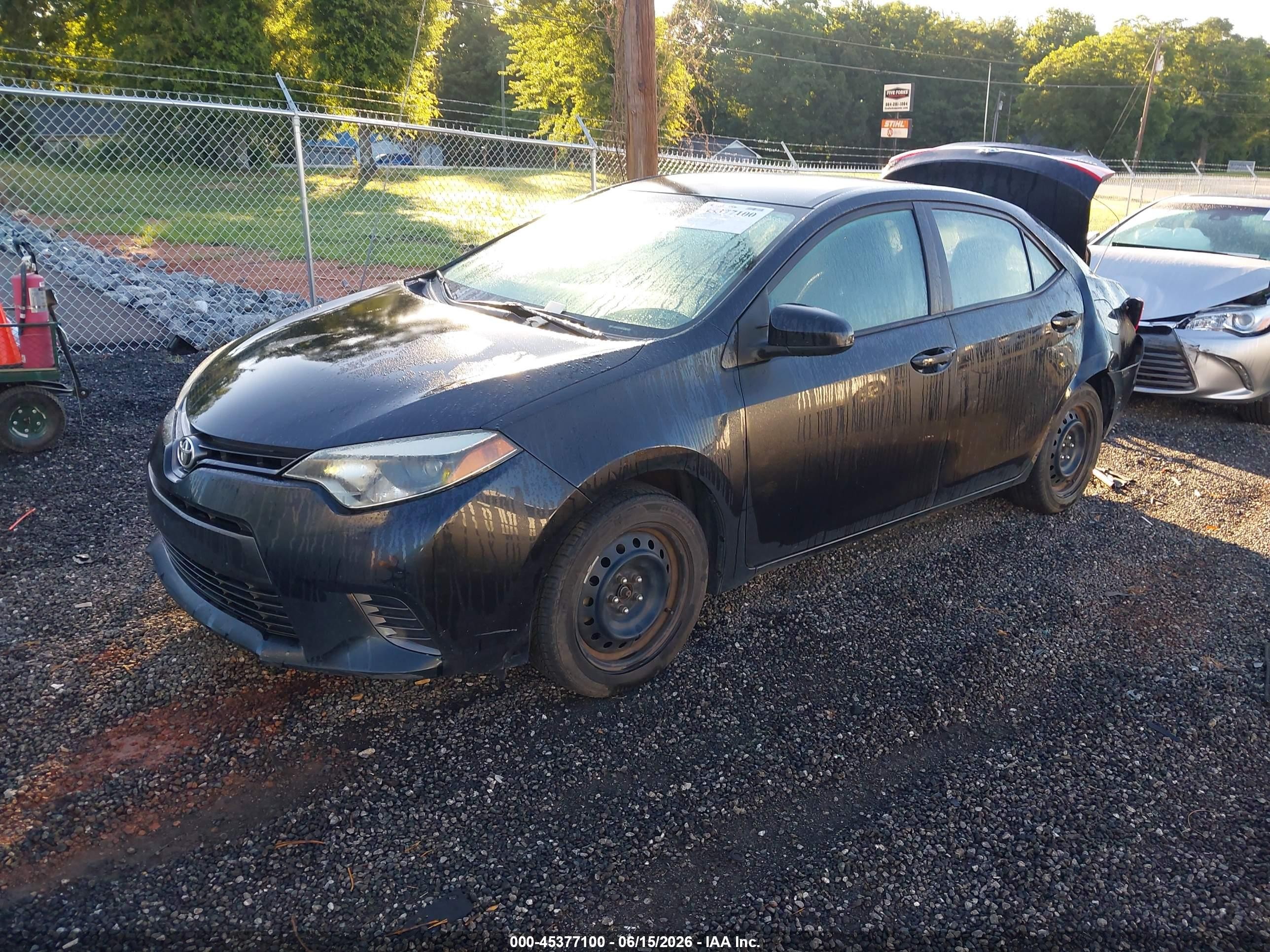 2015 Toyota Corolla Le Black vin: 5YFBURHE9FP344295