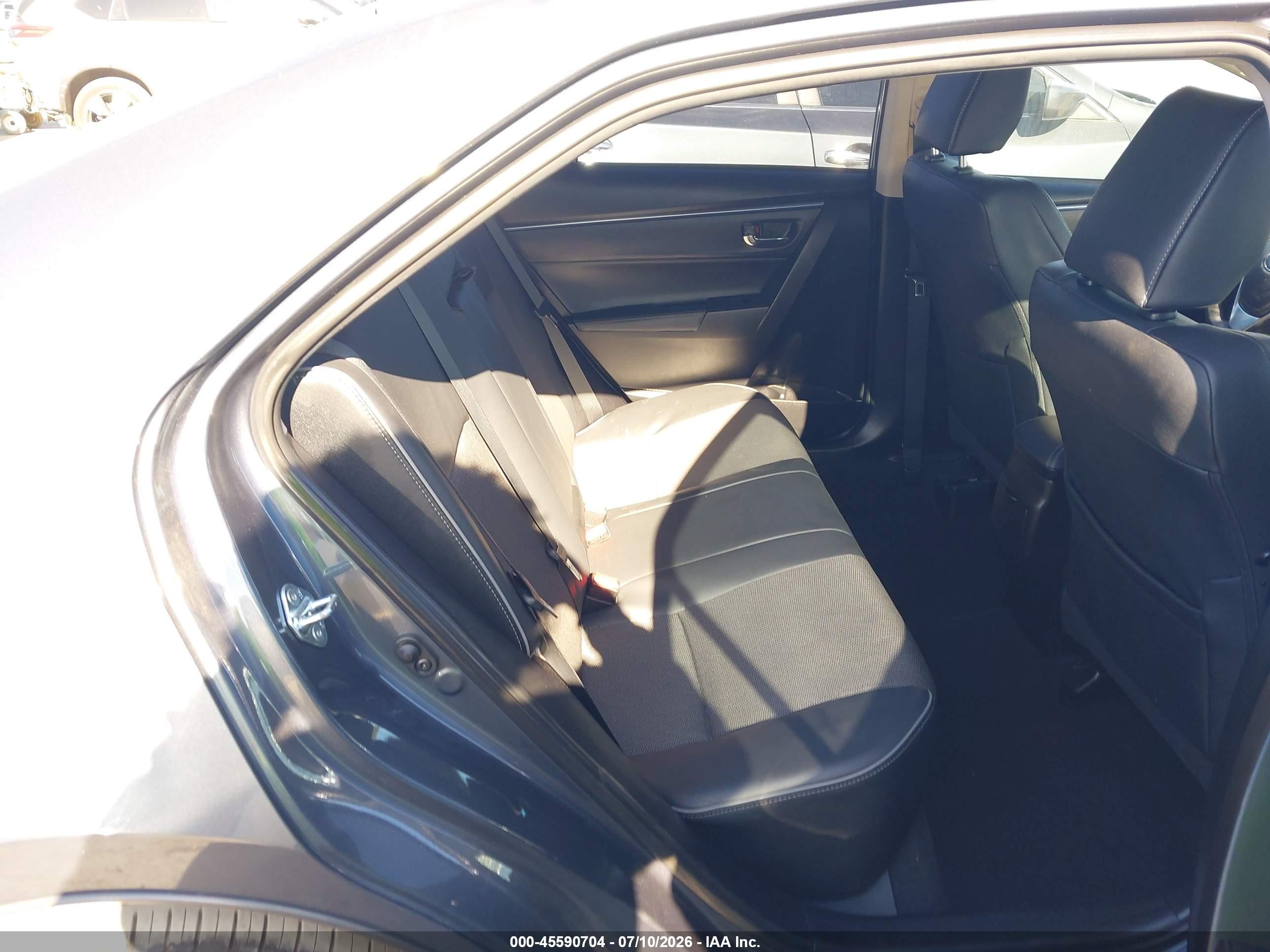 2015 Toyota Corolla S Plus Black vin: 5YFBURHE9FP346936