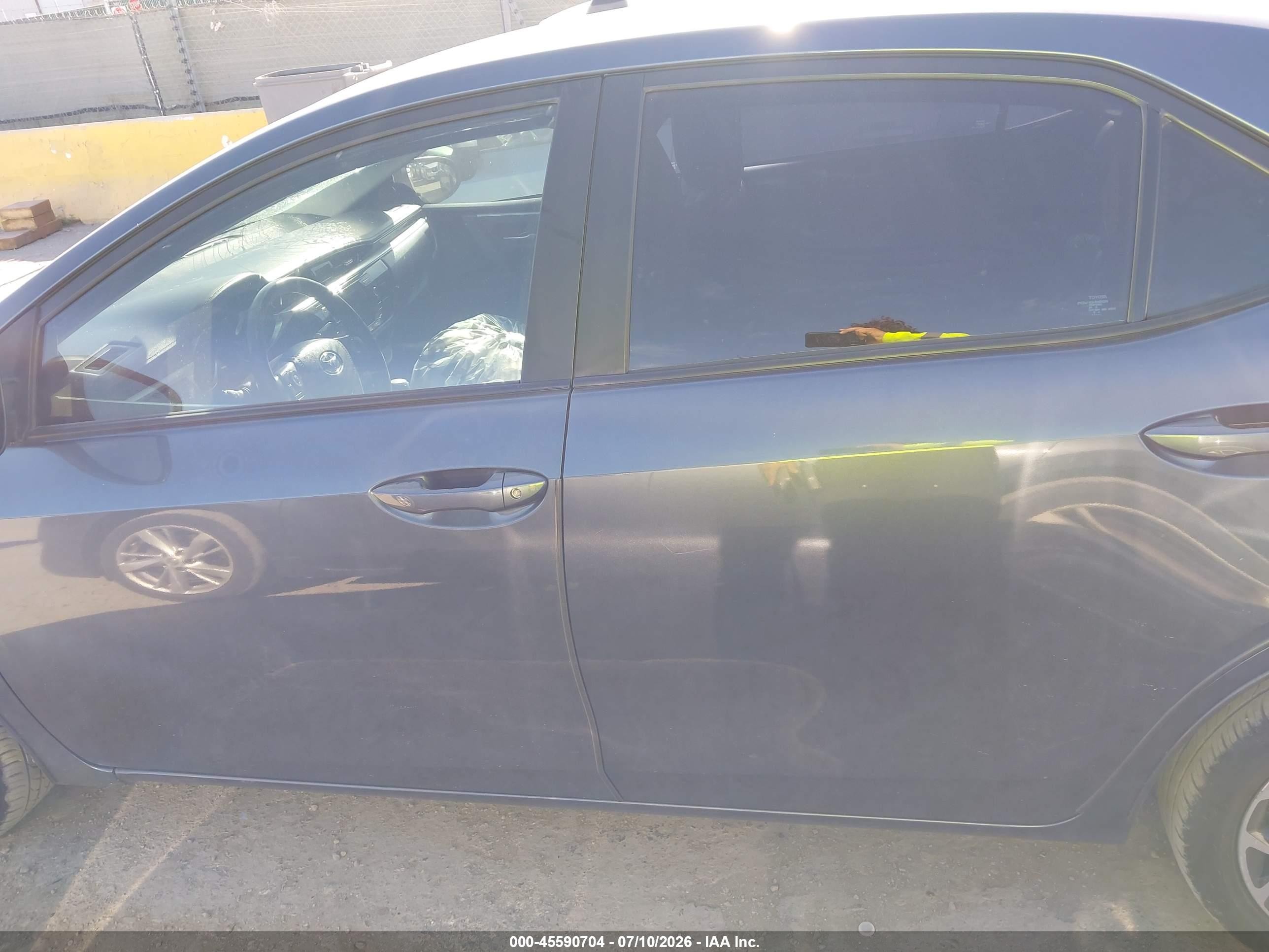 2015 Toyota Corolla S Plus Black vin: 5YFBURHE9FP346936