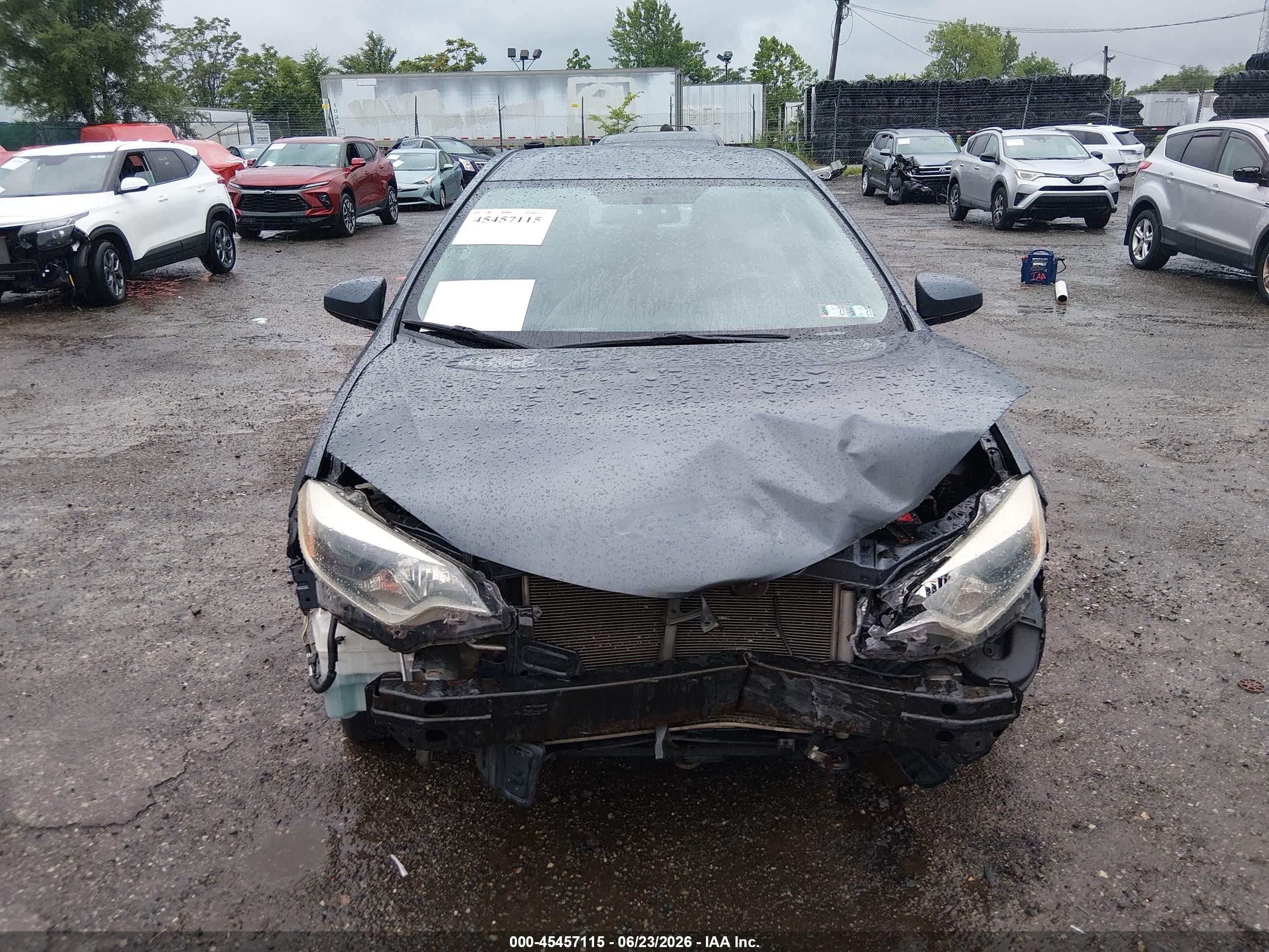 2015 Toyota Corolla Le Dark Blue vin: 5YFBURHE9FP352963